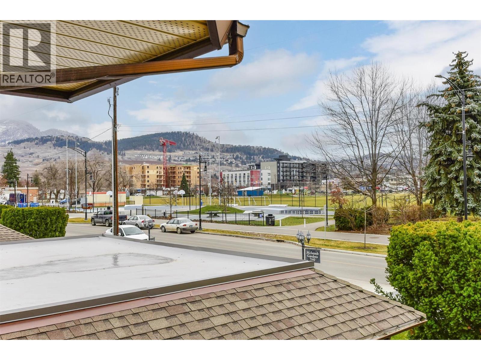 240 McIntosh Road Unit# 209