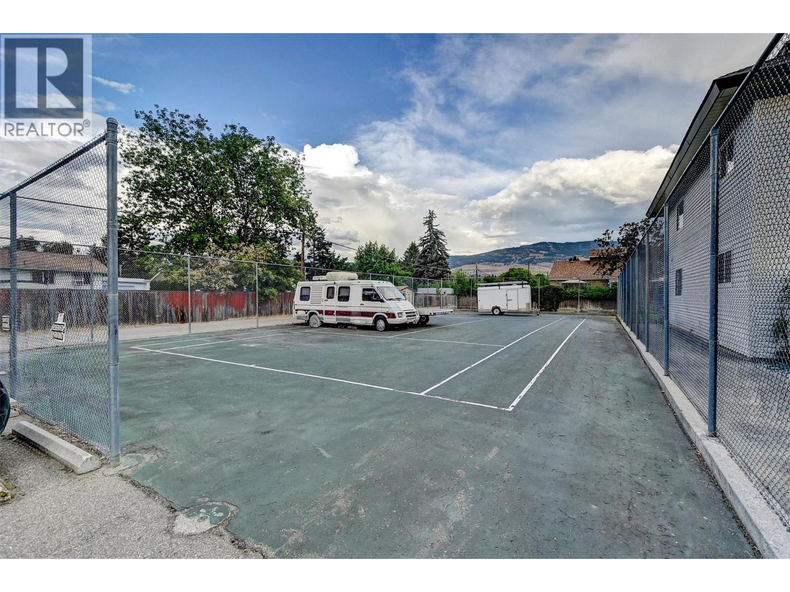 240 McIntosh Road Unit# 209