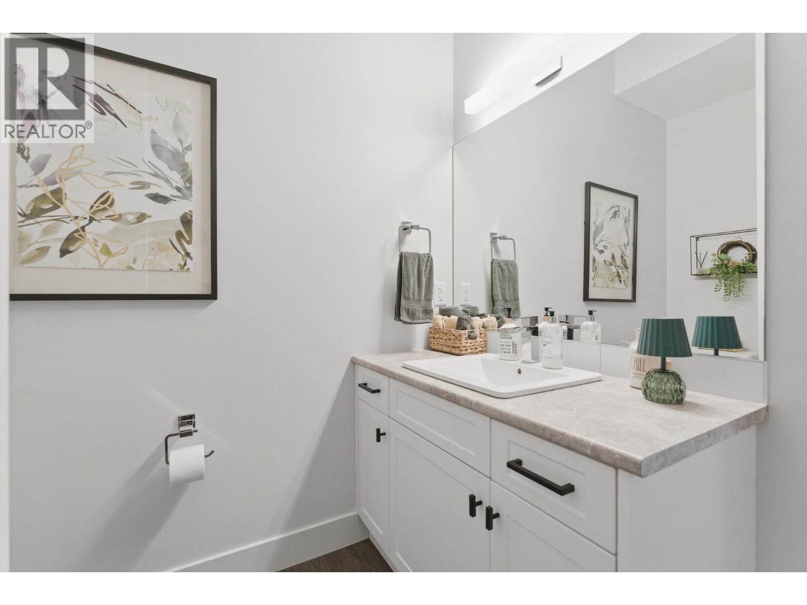 1600 Golden View Drive Unit# 10