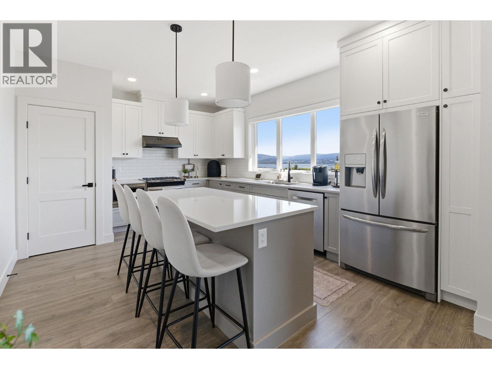 1600 Golden View Drive Unit# 10