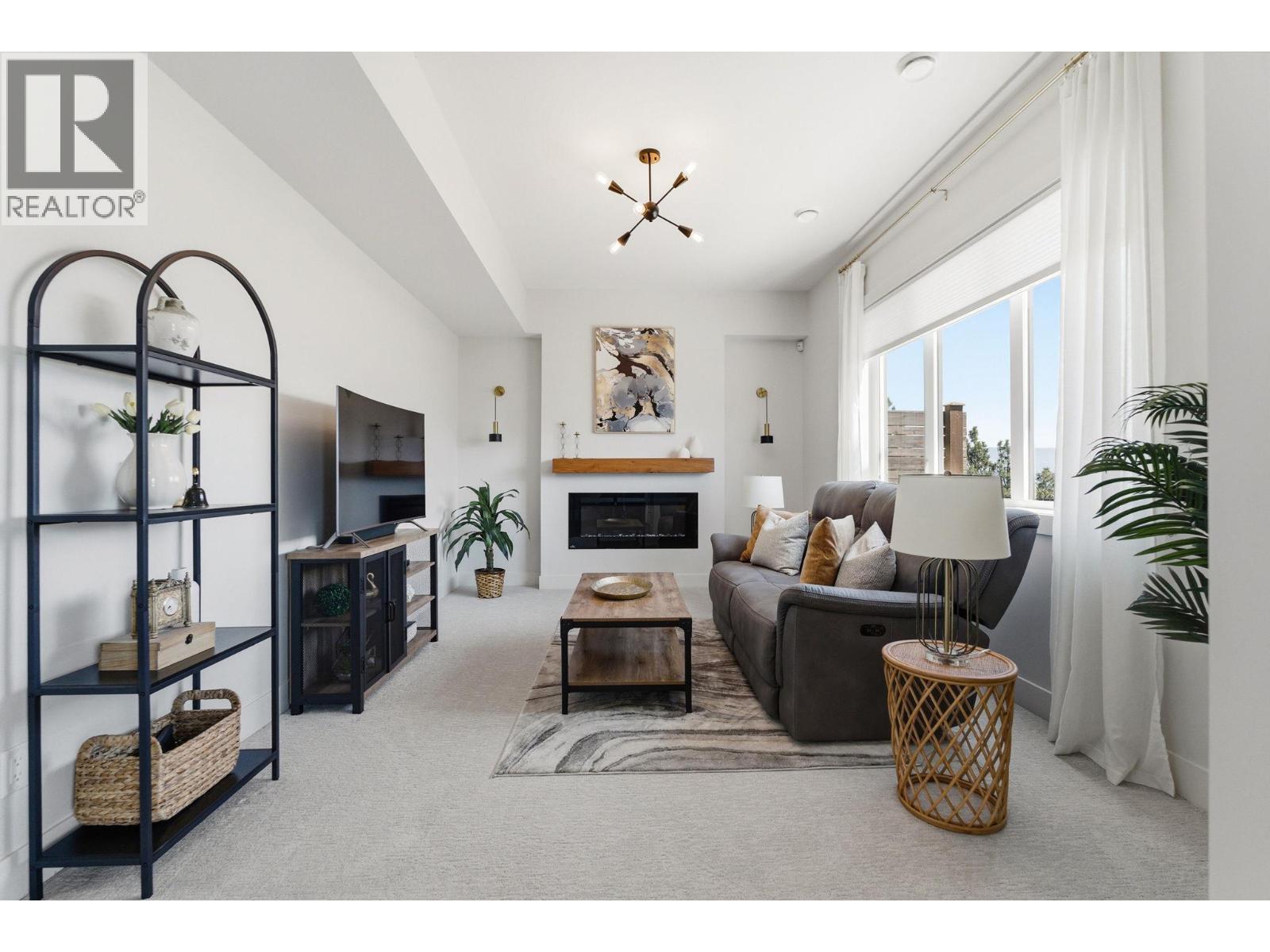 1600 Golden View Drive Unit# 10