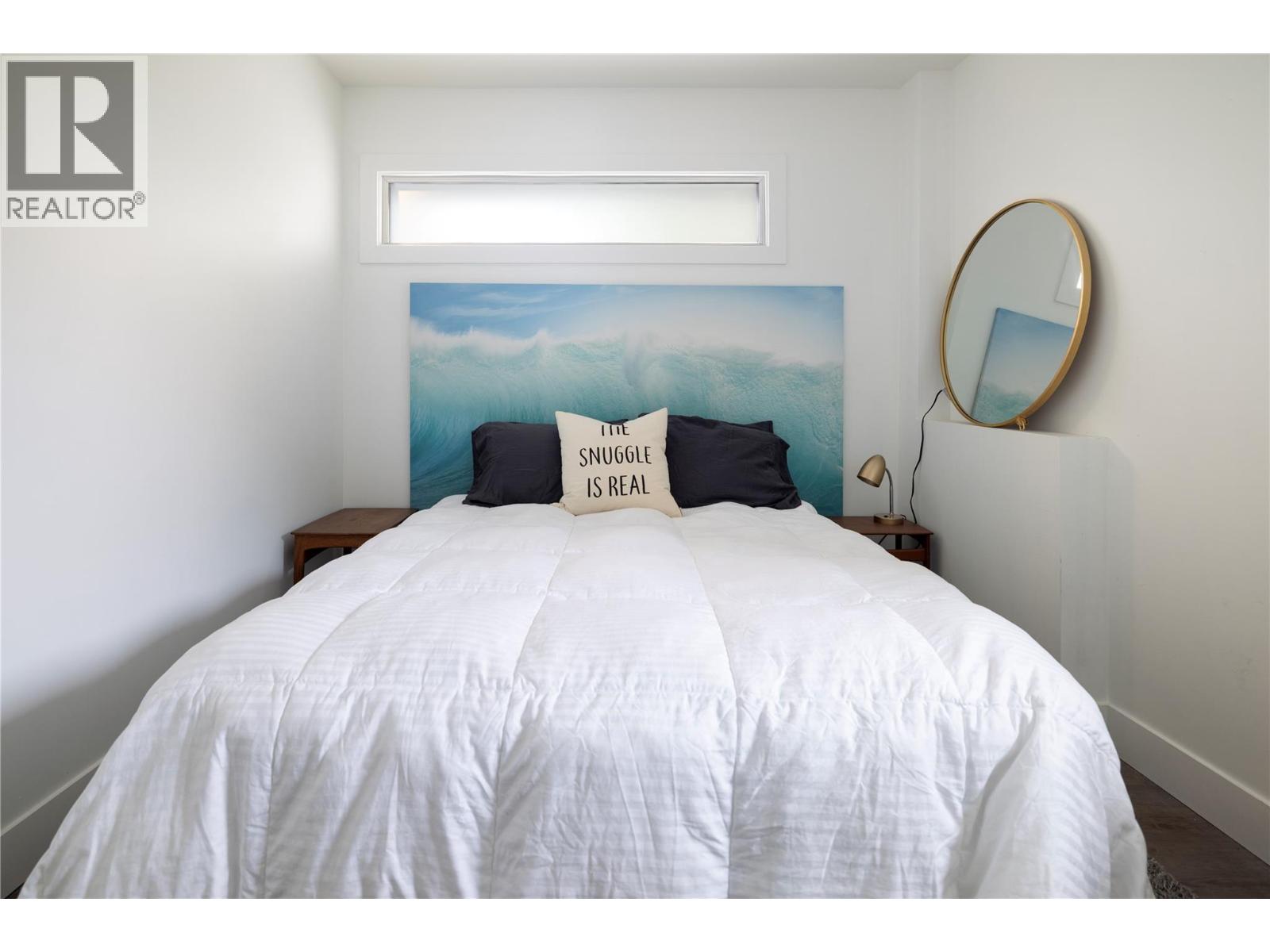 4265 Lakeshore Road