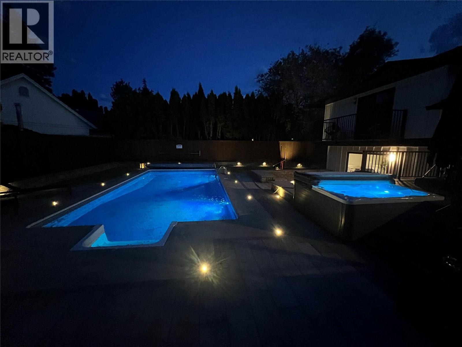 4265 Lakeshore Road