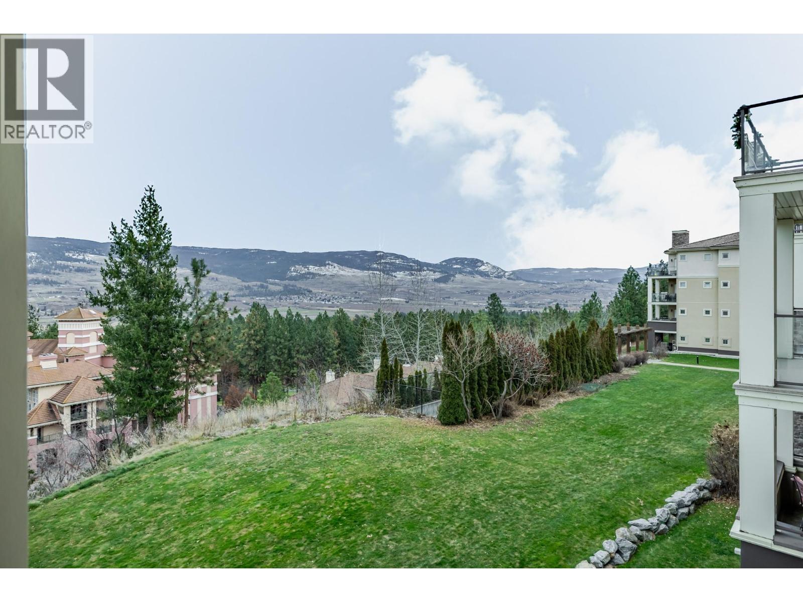 1875 Country Club Drive Unit# 1516