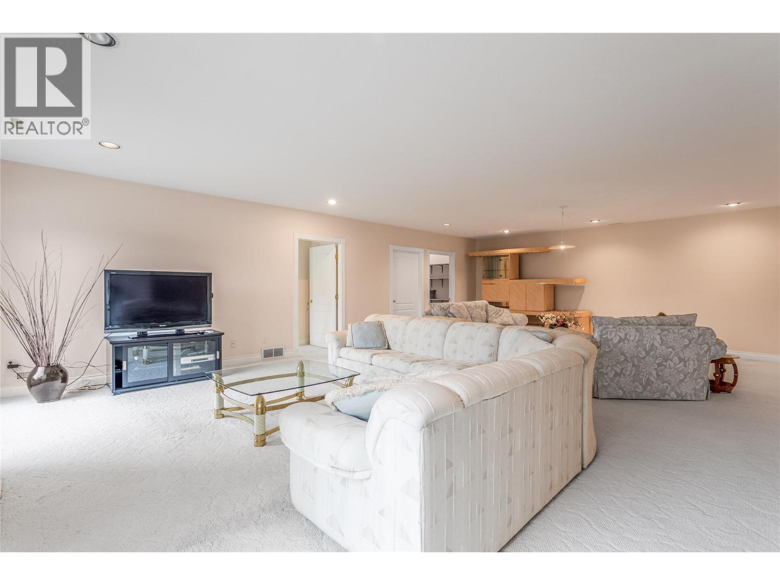 2545 Campbell Road