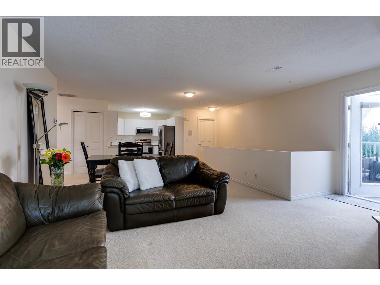 2350 Stillingfleet Road Unit# 213