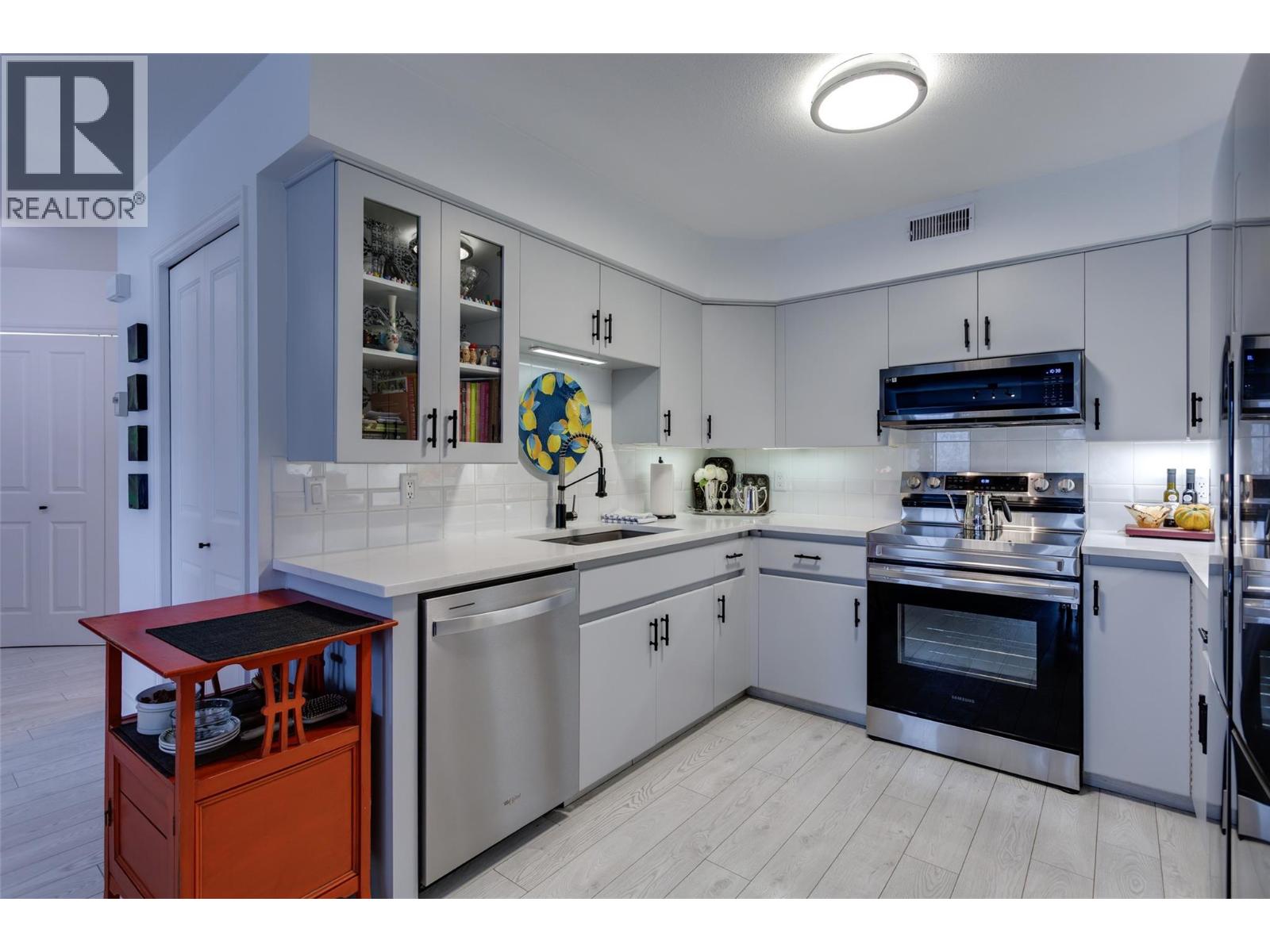 2350 Stillingfleet Road Unit# 113