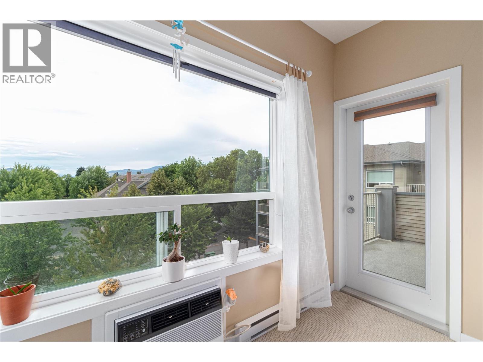 770 Rutland Road Unit# 401