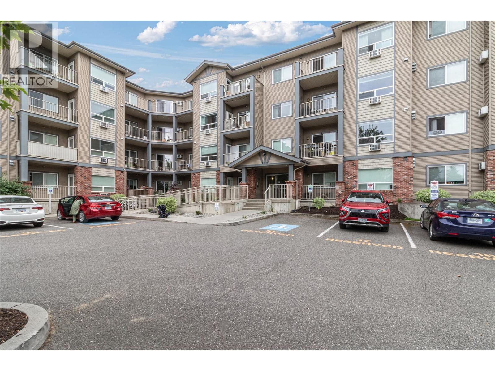 770 Rutland Road Unit# 401