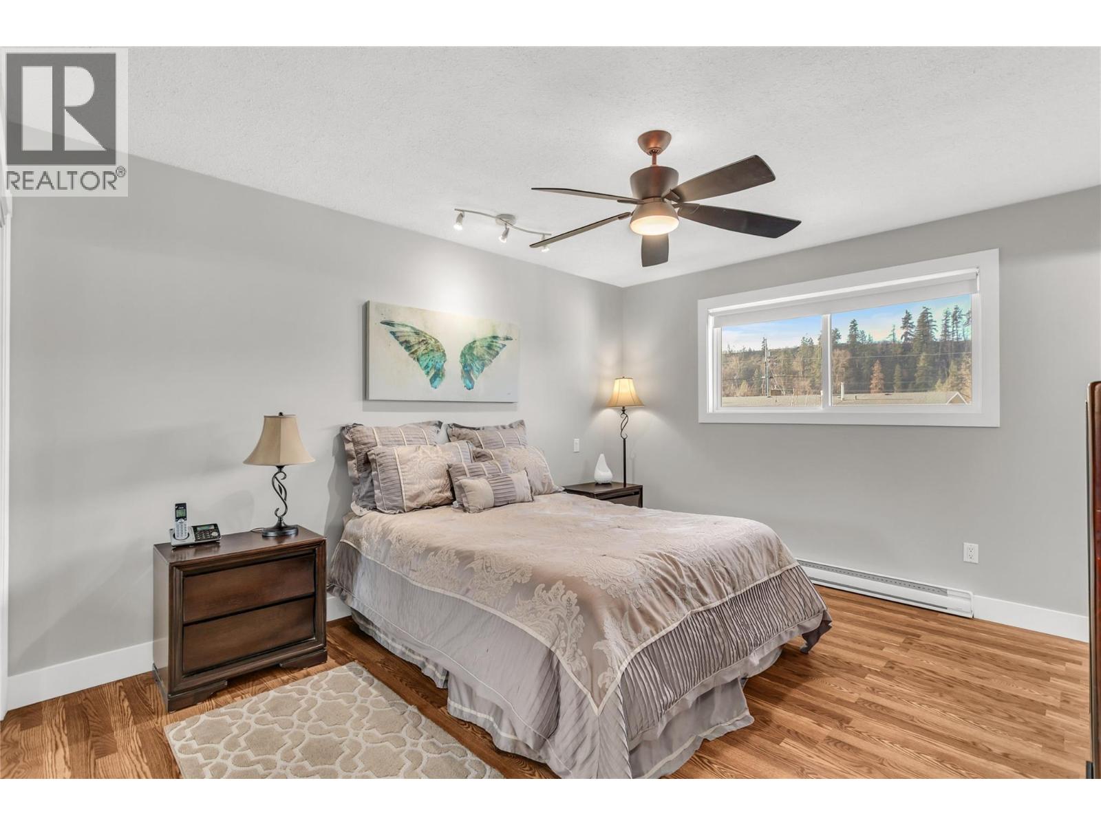 935 Hickory Road