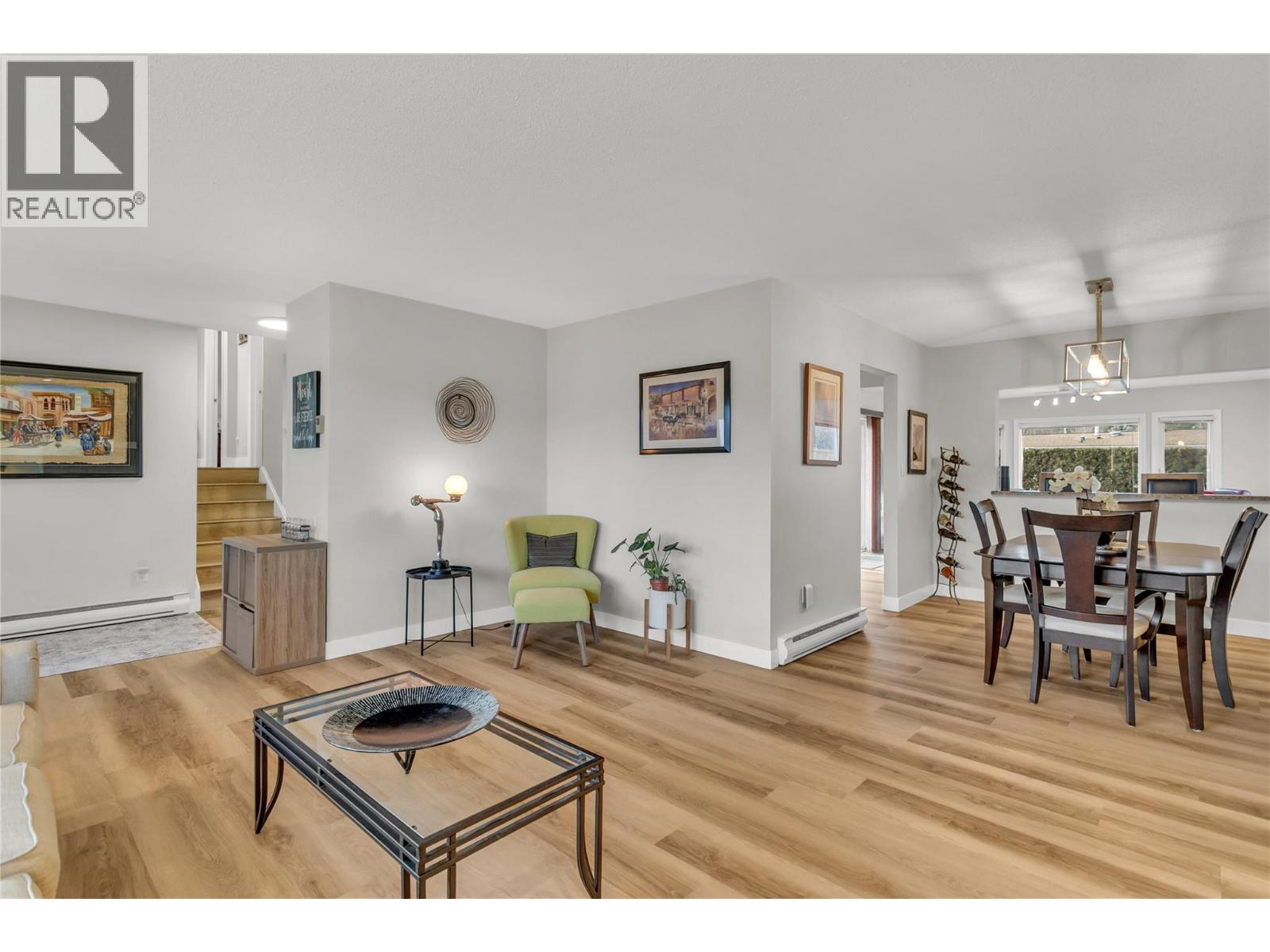 935 Hickory Road