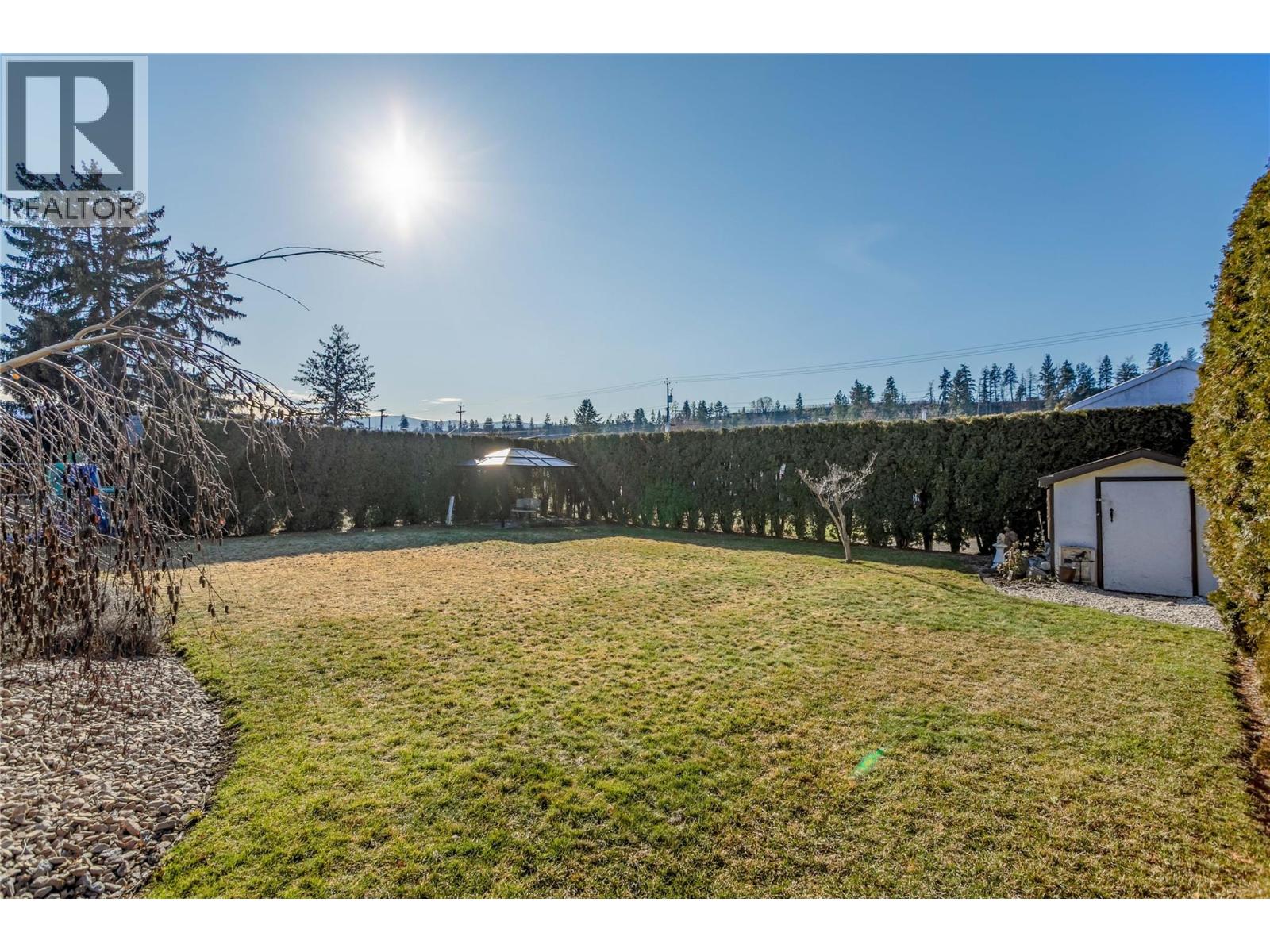 935 Hickory Road