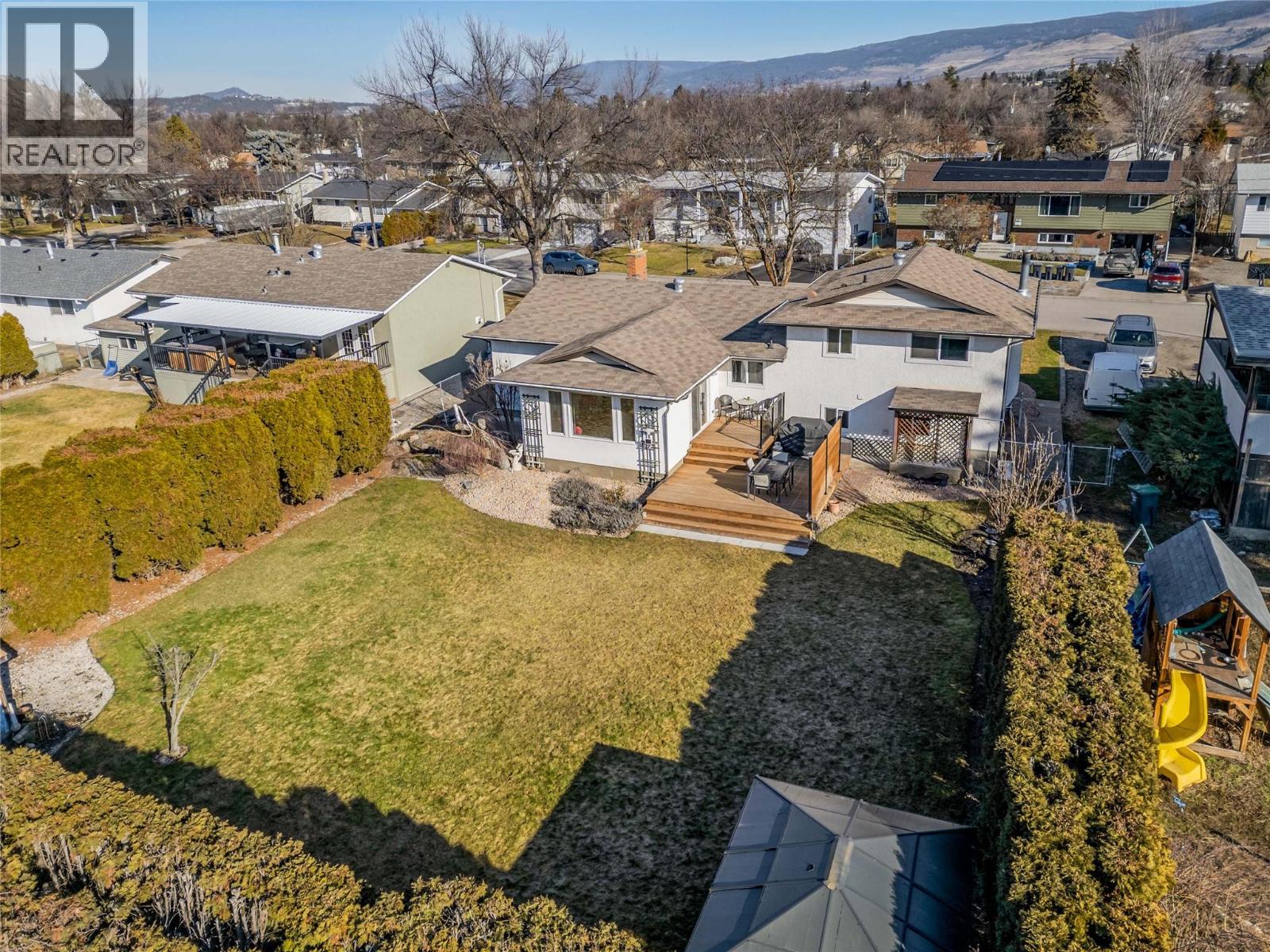 935 Hickory Road