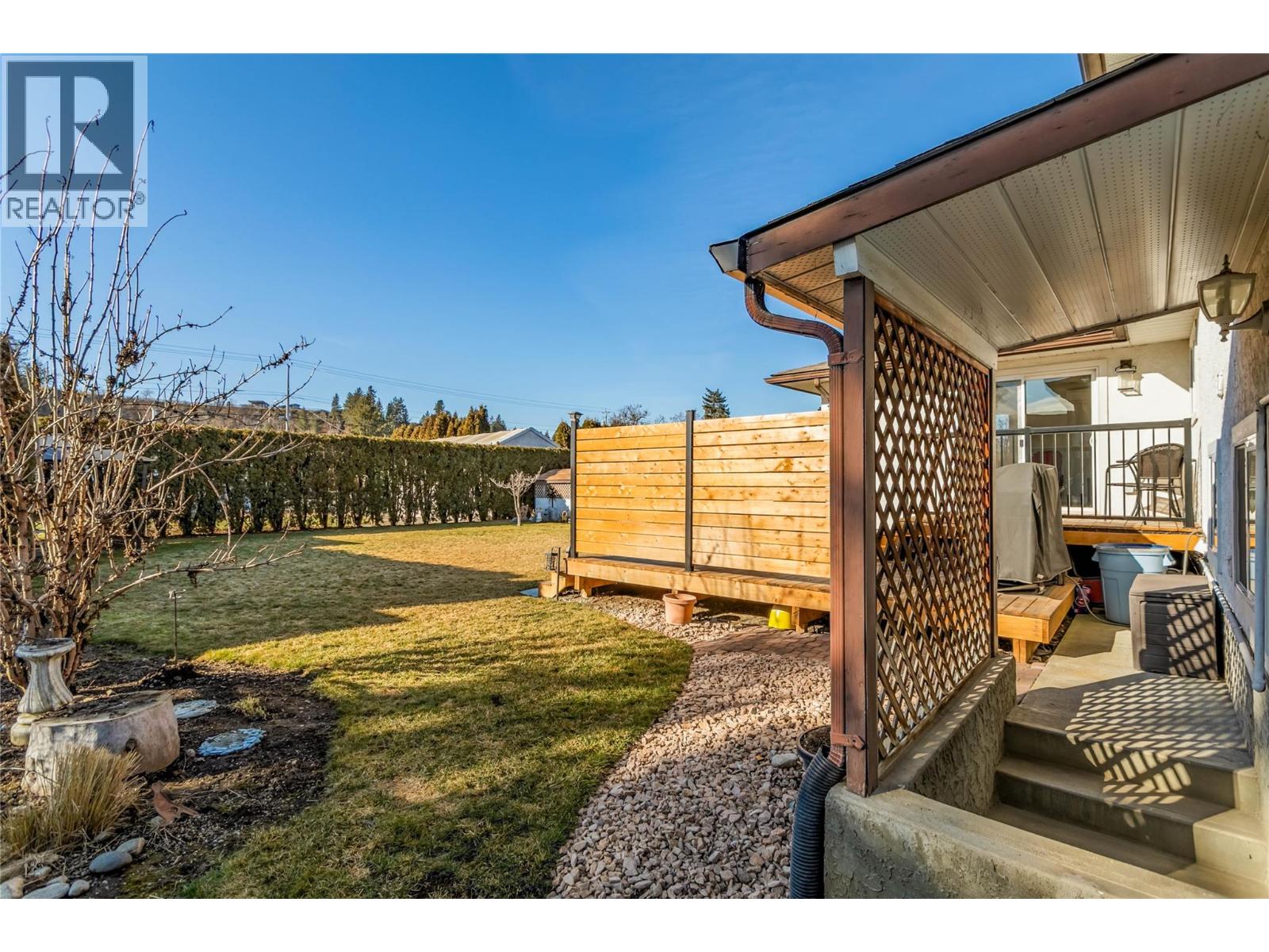 935 Hickory Road