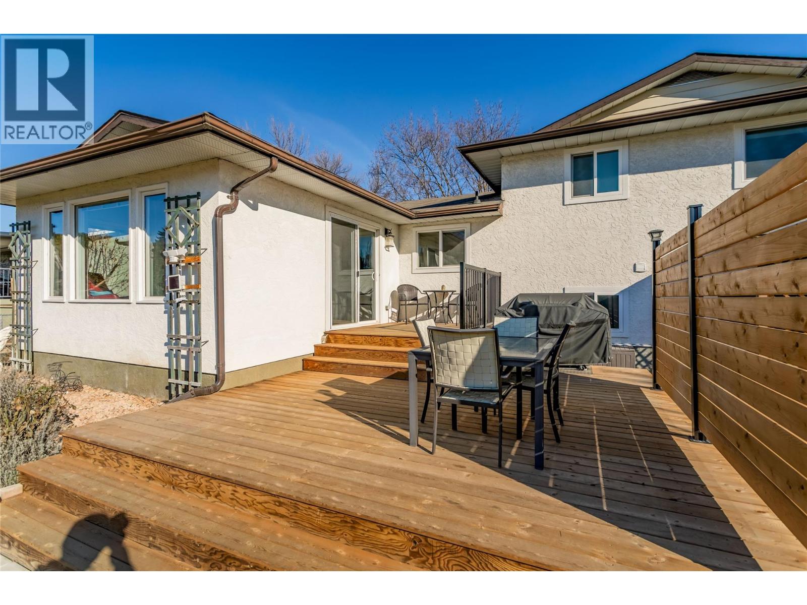 935 Hickory Road