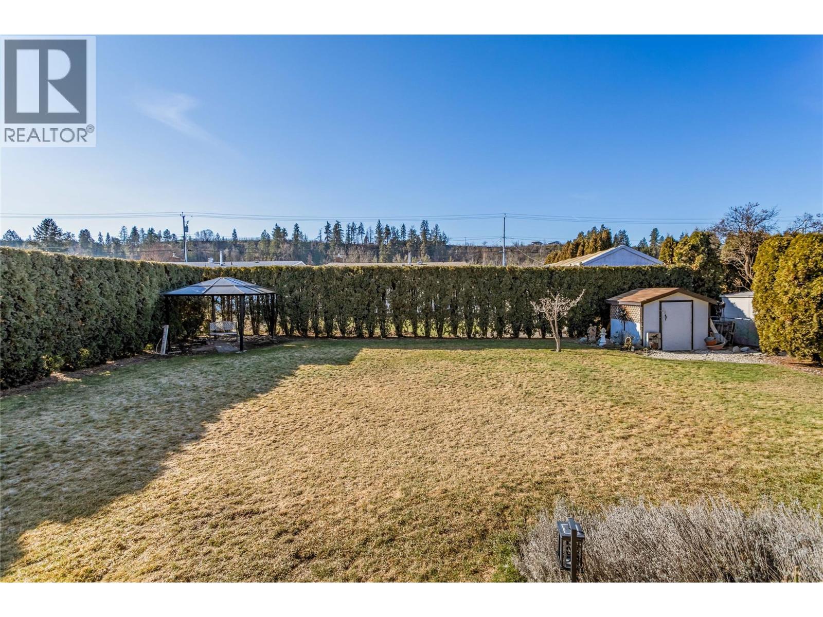 935 Hickory Road