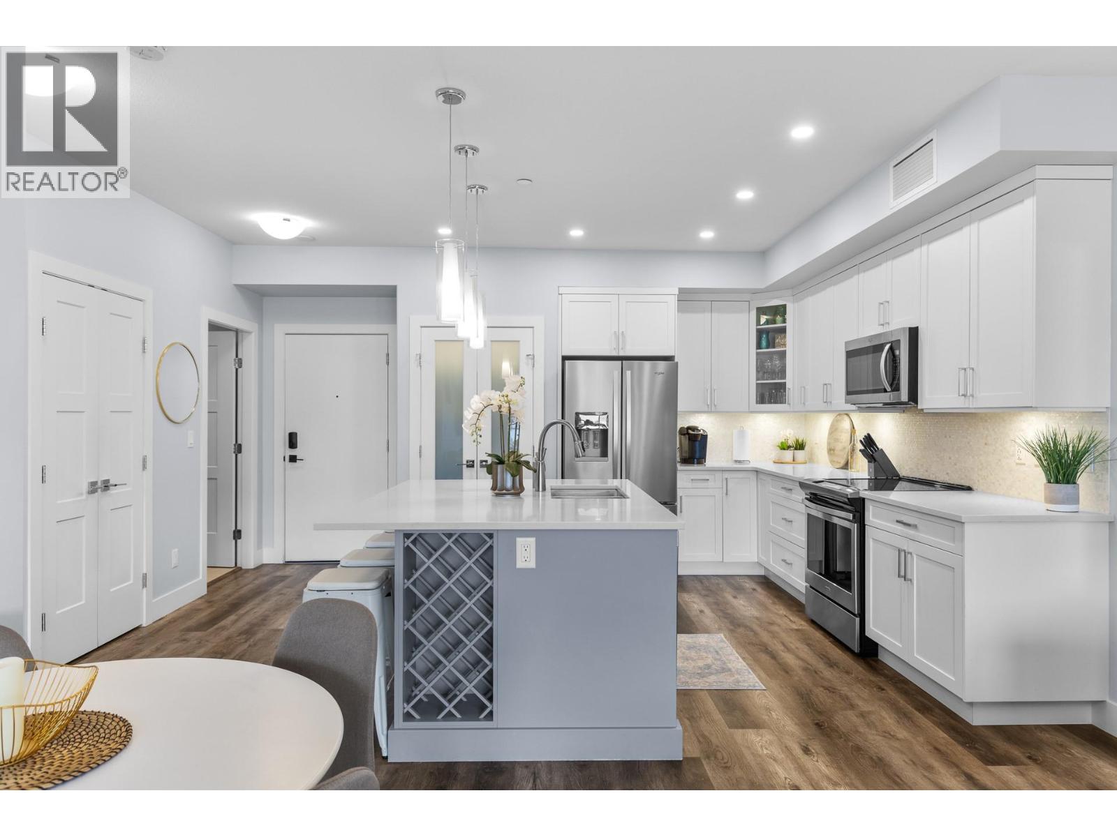 3475 Granite Close Unit# 103