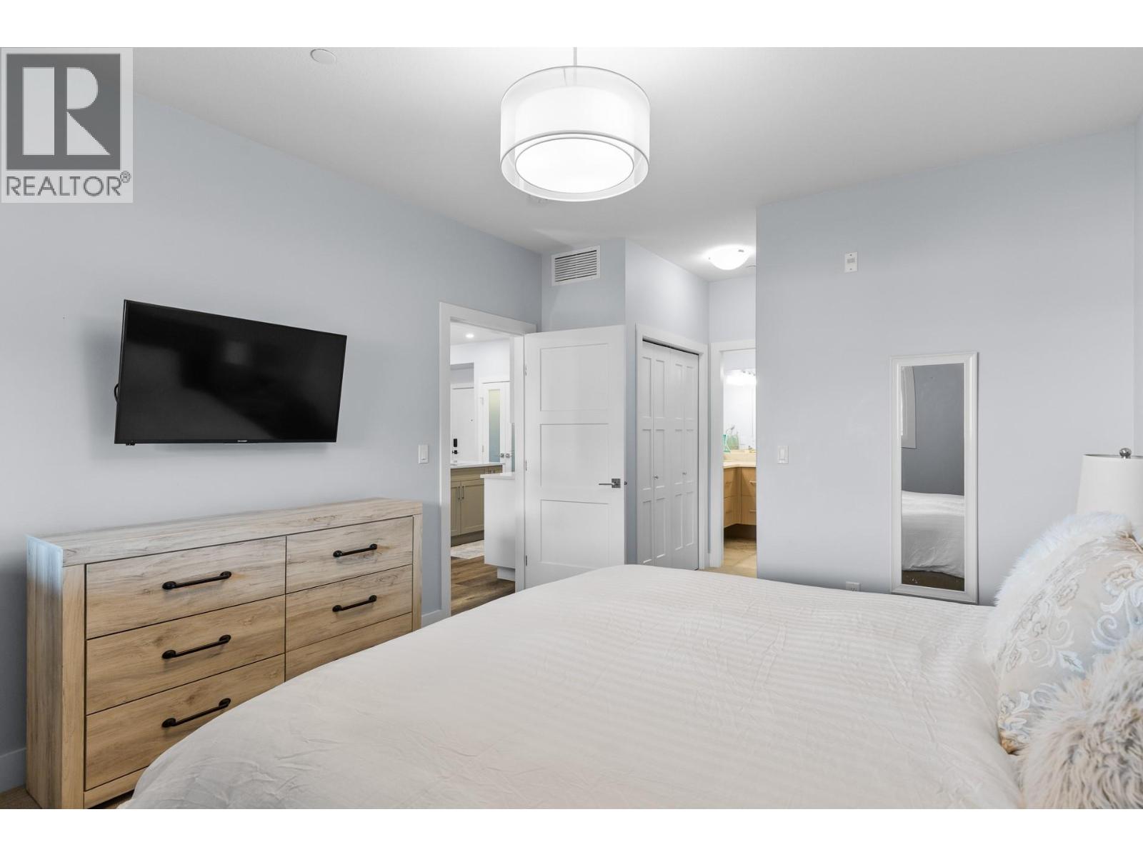 3475 Granite Close Unit# 103