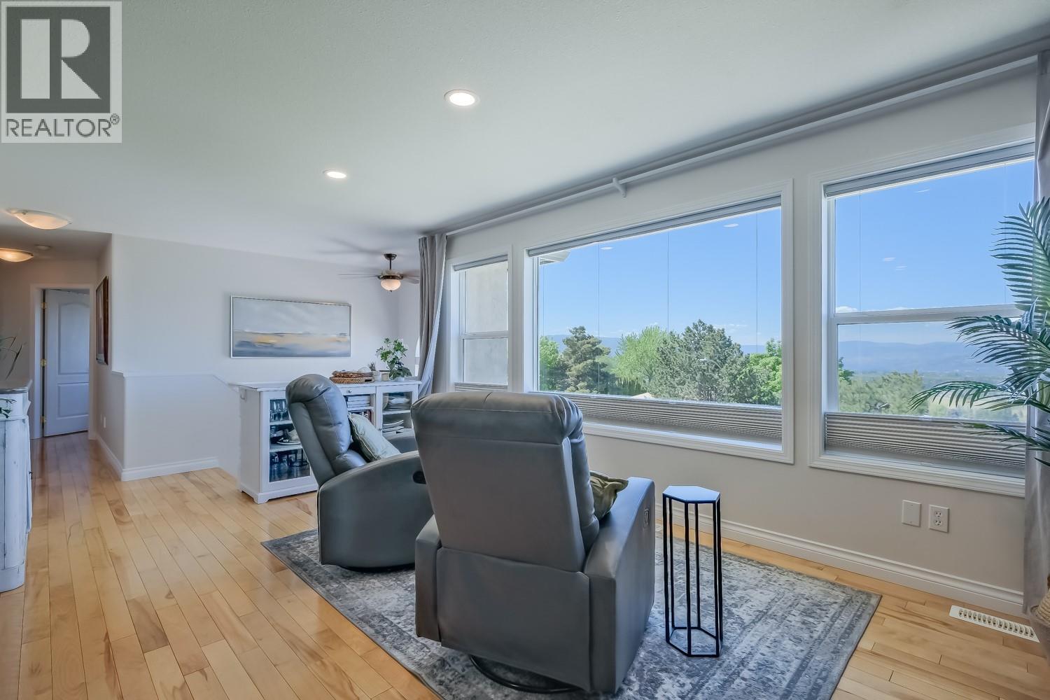 853 Toovey Road
