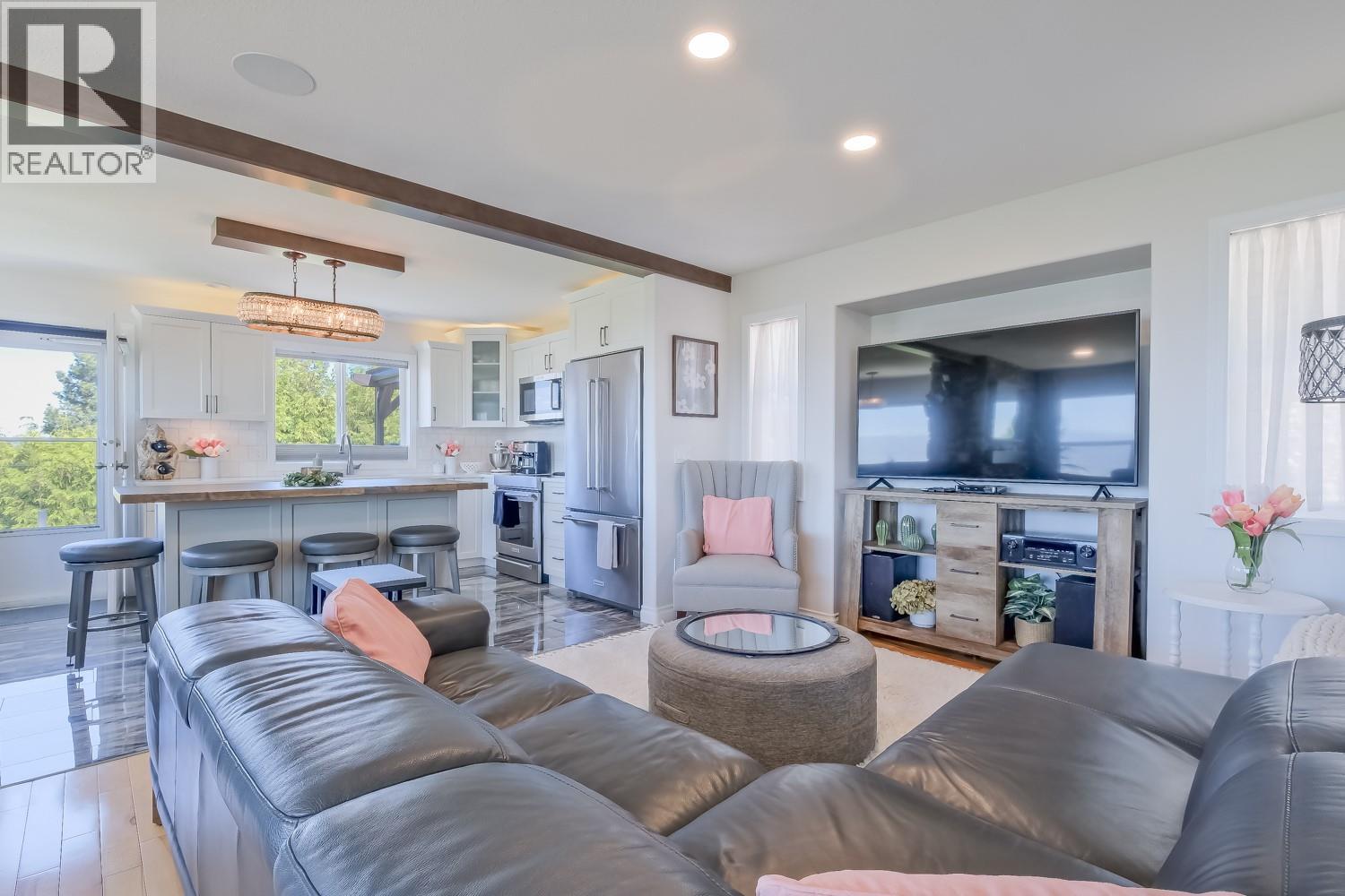 853 Toovey Road