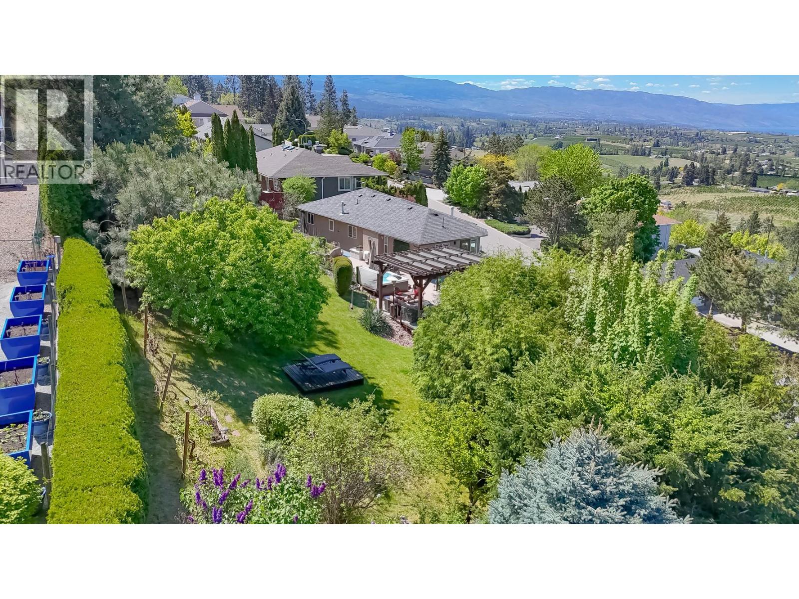 853 Toovey Road