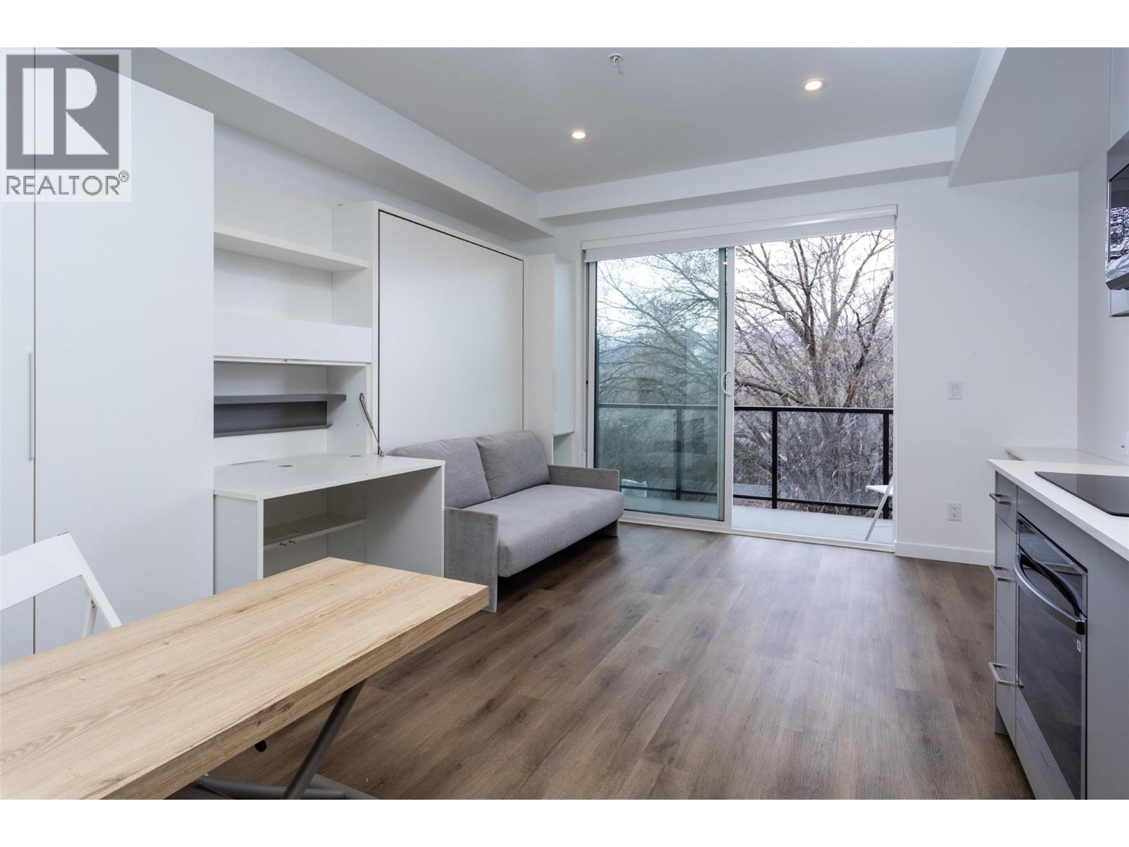 1274 Devonshire Avenue Unit# 307 Lot# 32