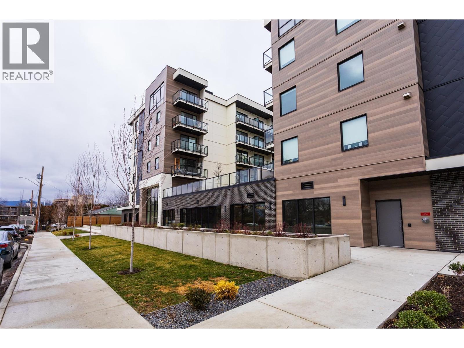 1274 Devonshire Avenue Unit# 307 Lot# 32