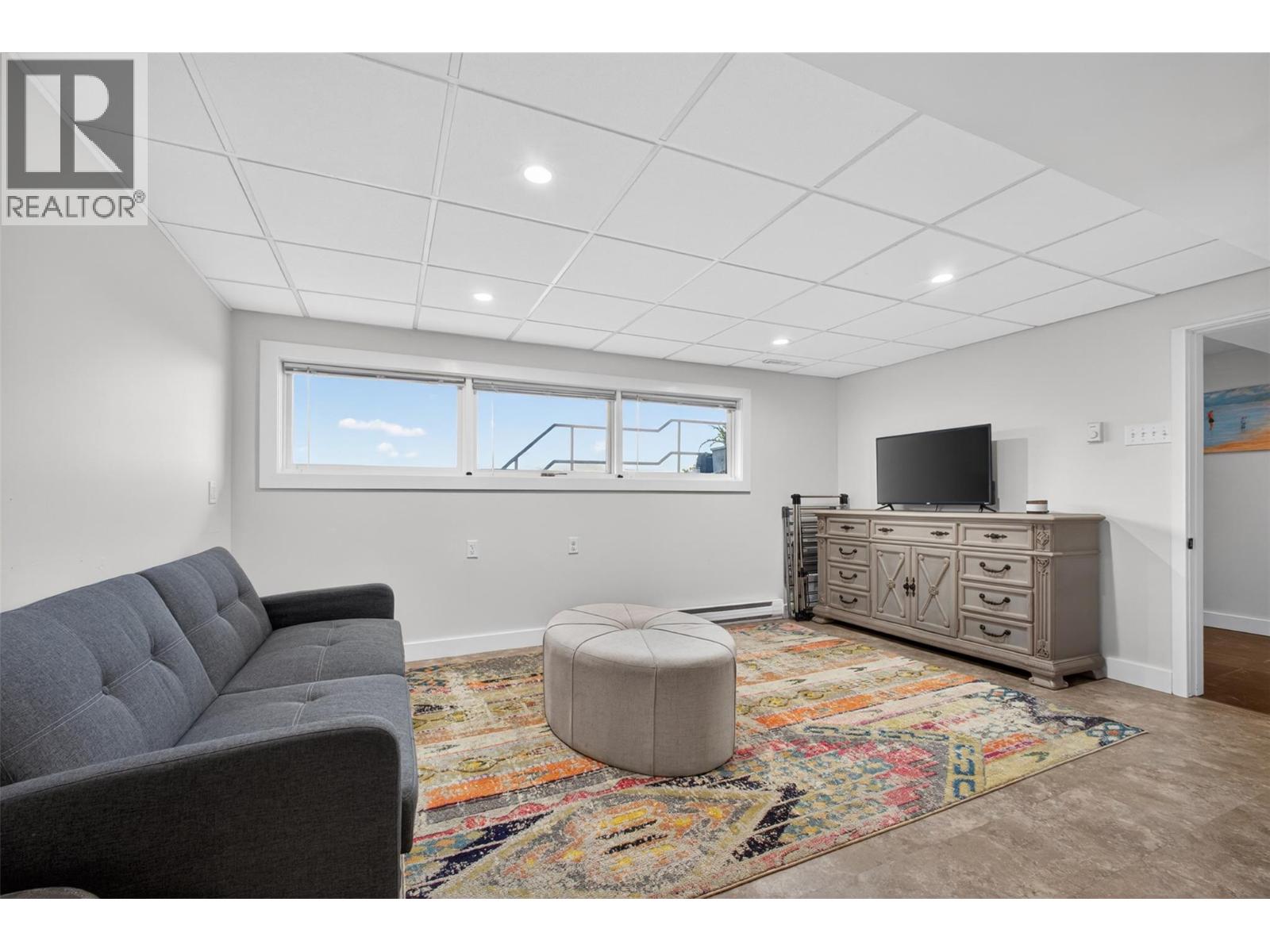 2351 Boucherie Road