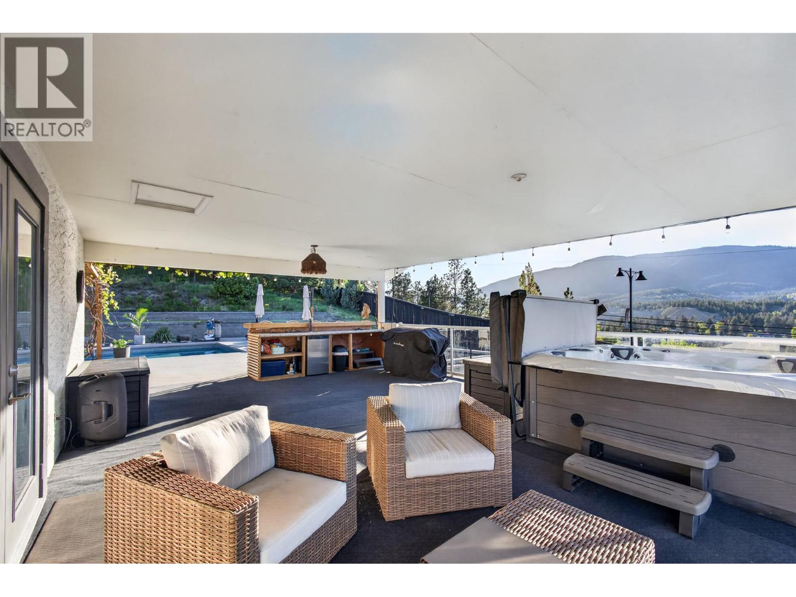 2351 Boucherie Road