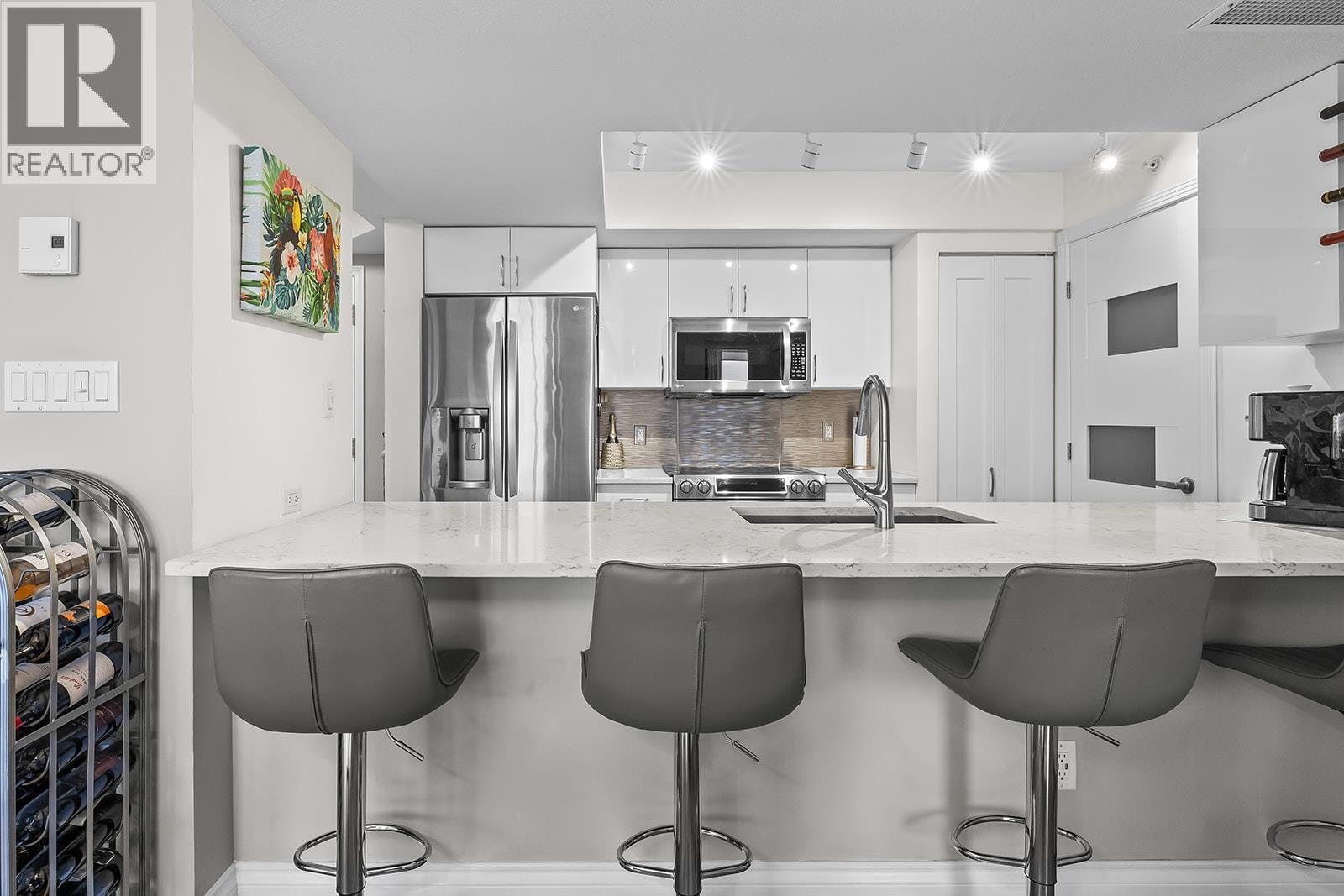 1160 Sunset Drive Unit# 302