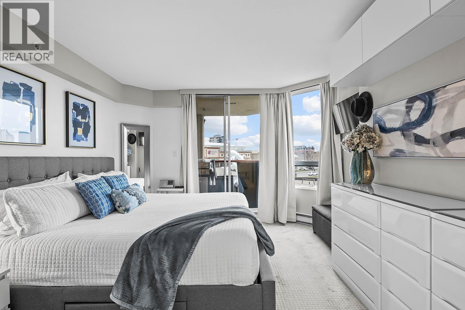 1160 Sunset Drive Unit# 302