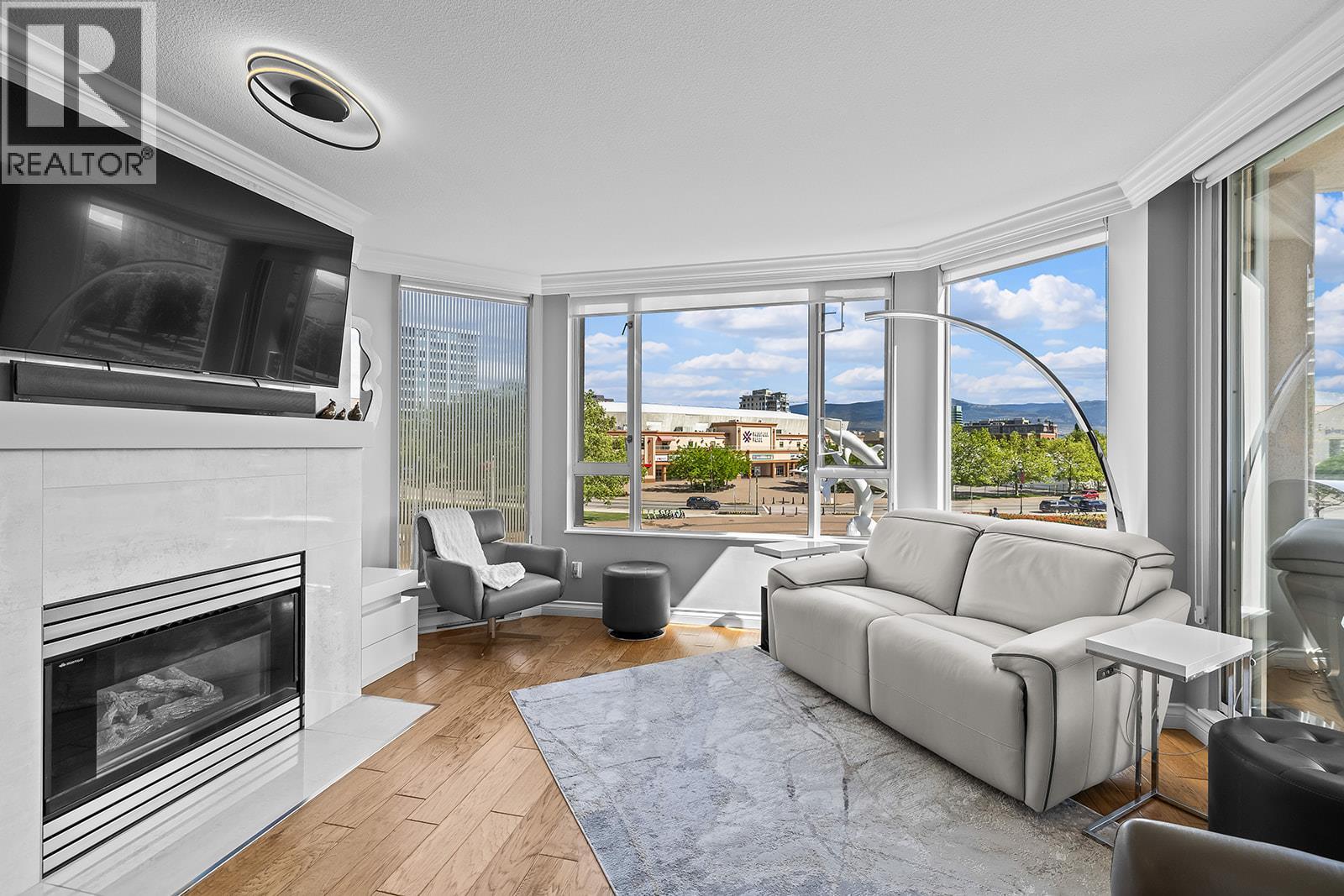 1160 Sunset Drive Unit# 302