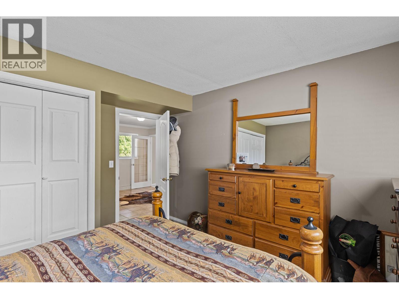 3424 East Boundary Road