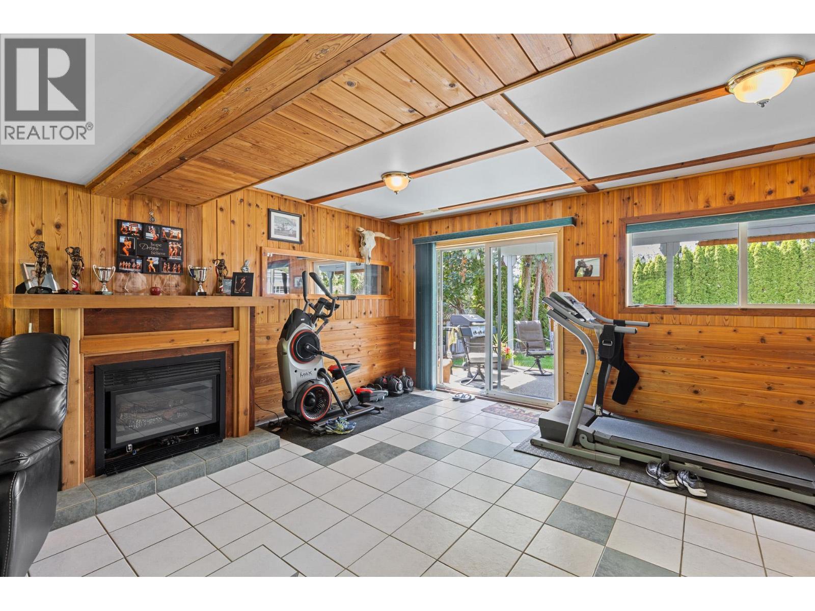3424 East Boundary Road