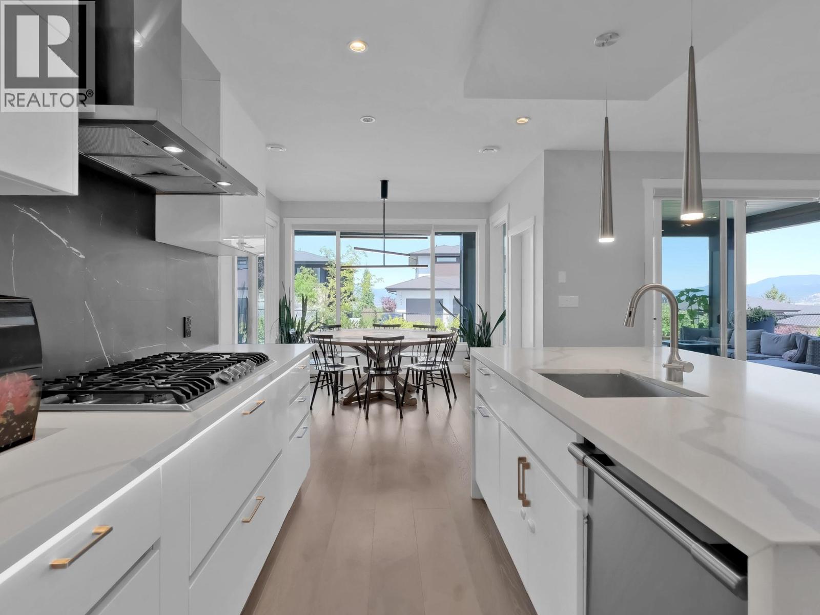 550 Barra Lane