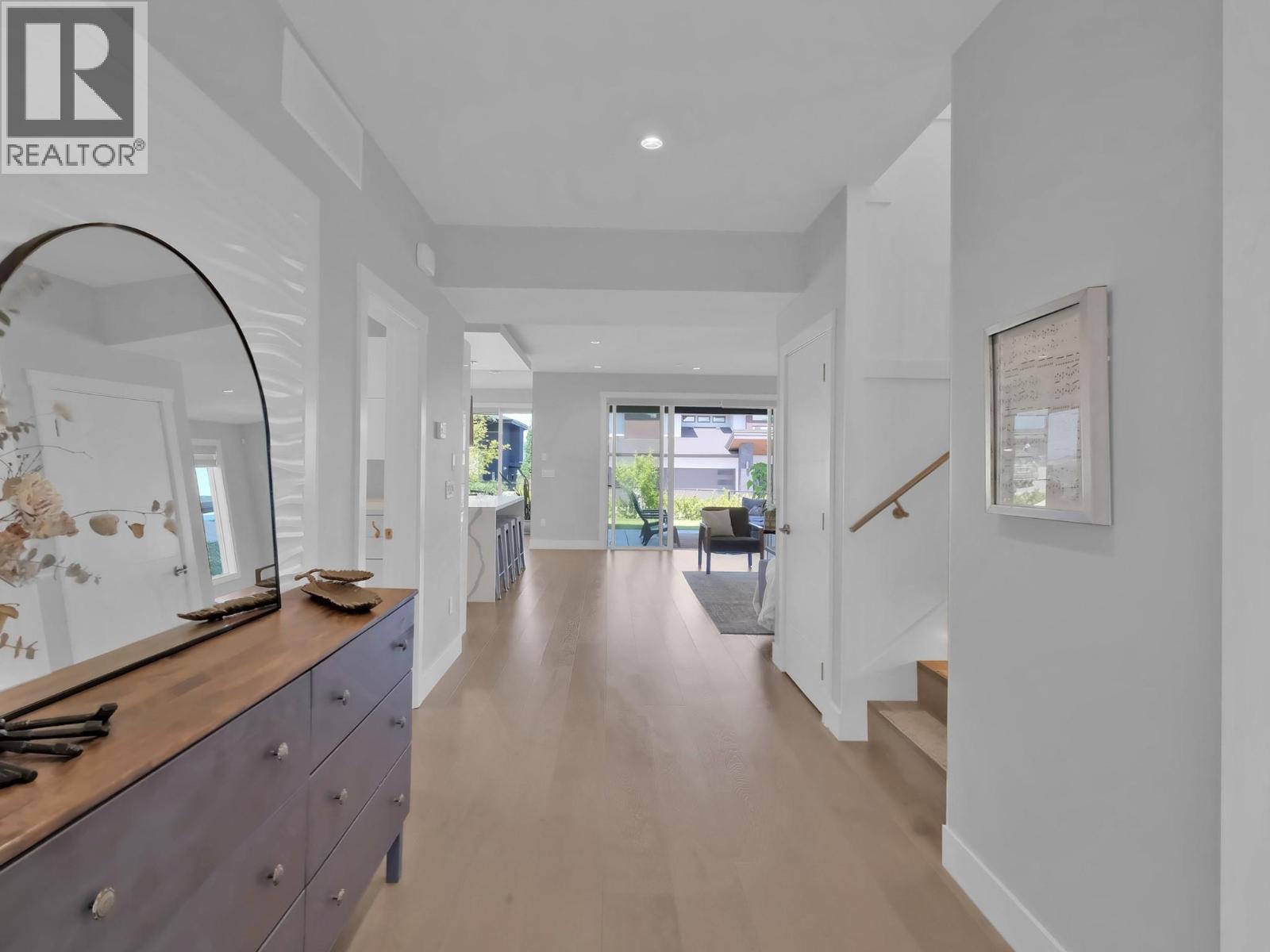 550 Barra Lane
