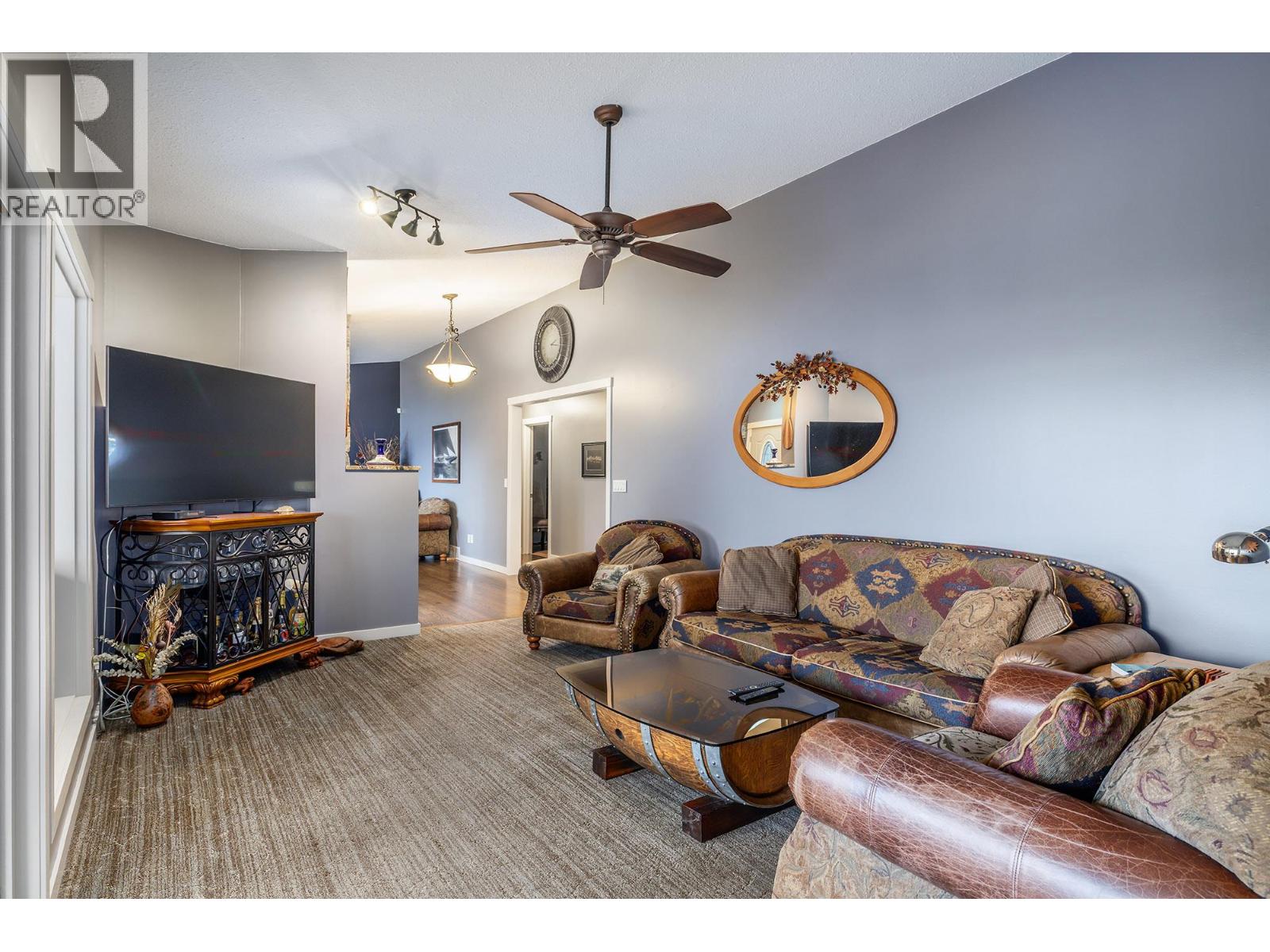5715 Lakeshore Road