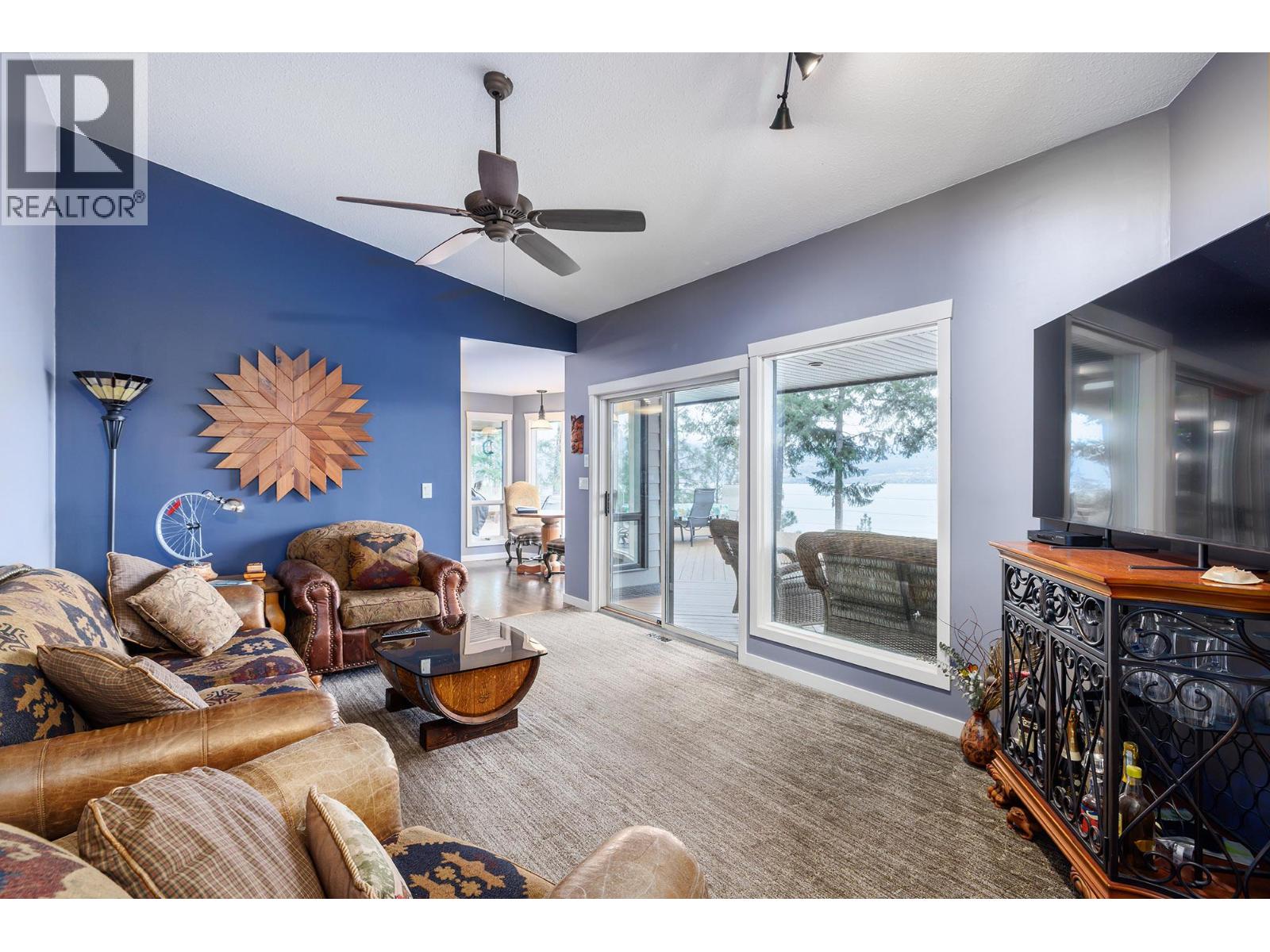 5715 Lakeshore Road