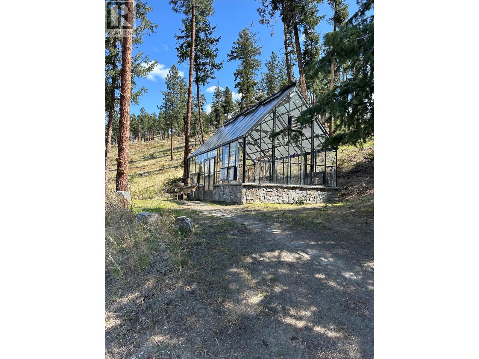 5715 Lakeshore Road