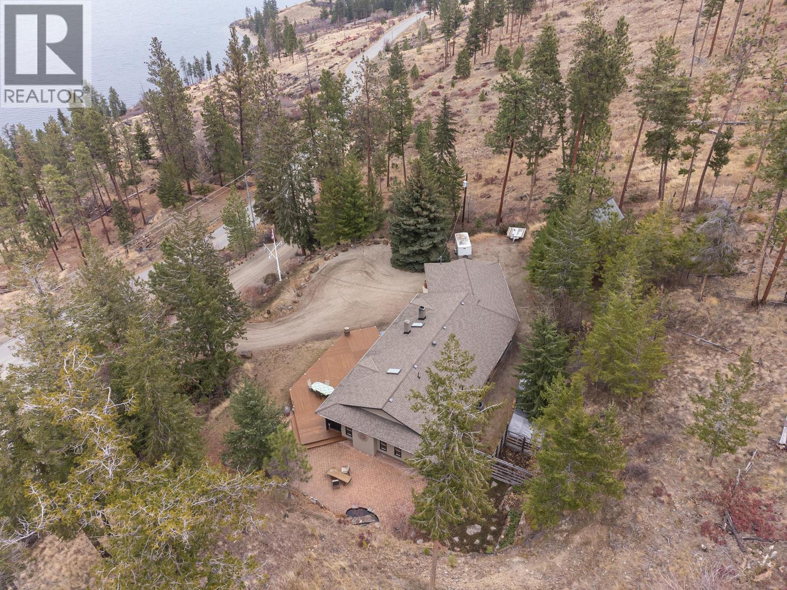 5715 Lakeshore Road