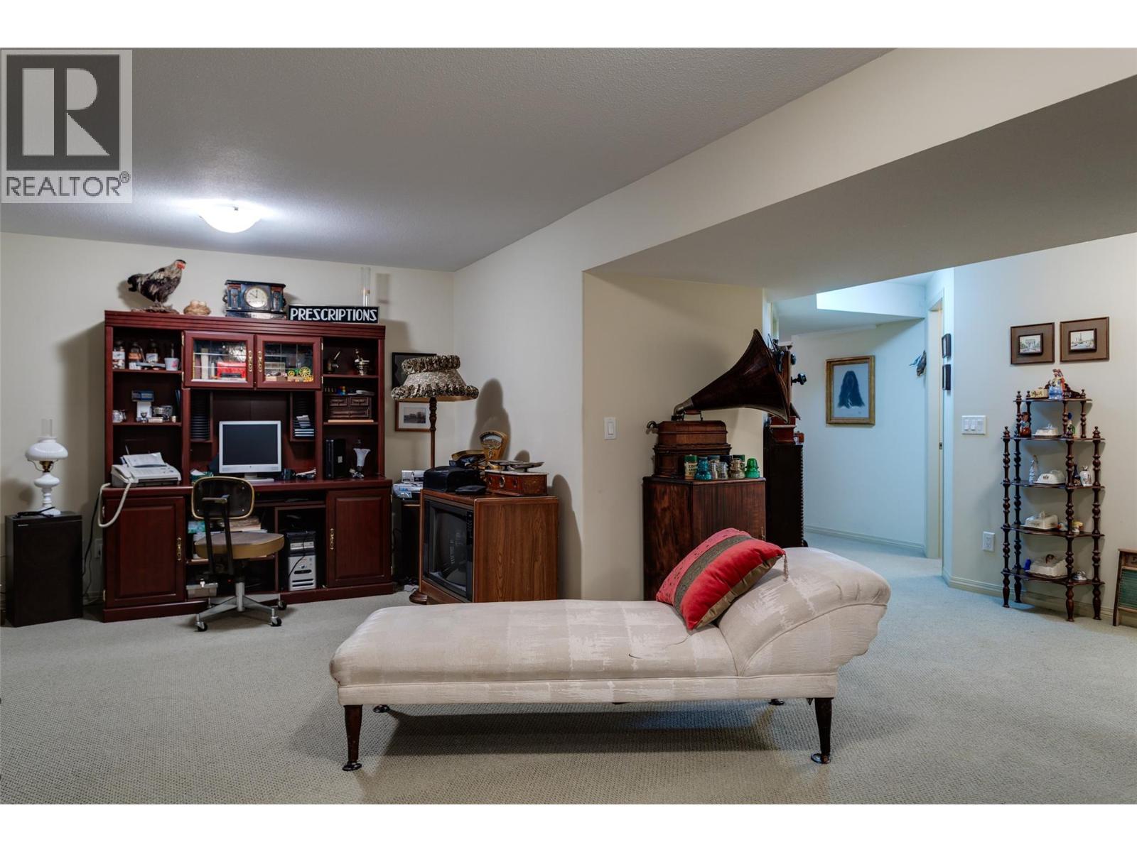 1188 Houghton Road Unit# 114