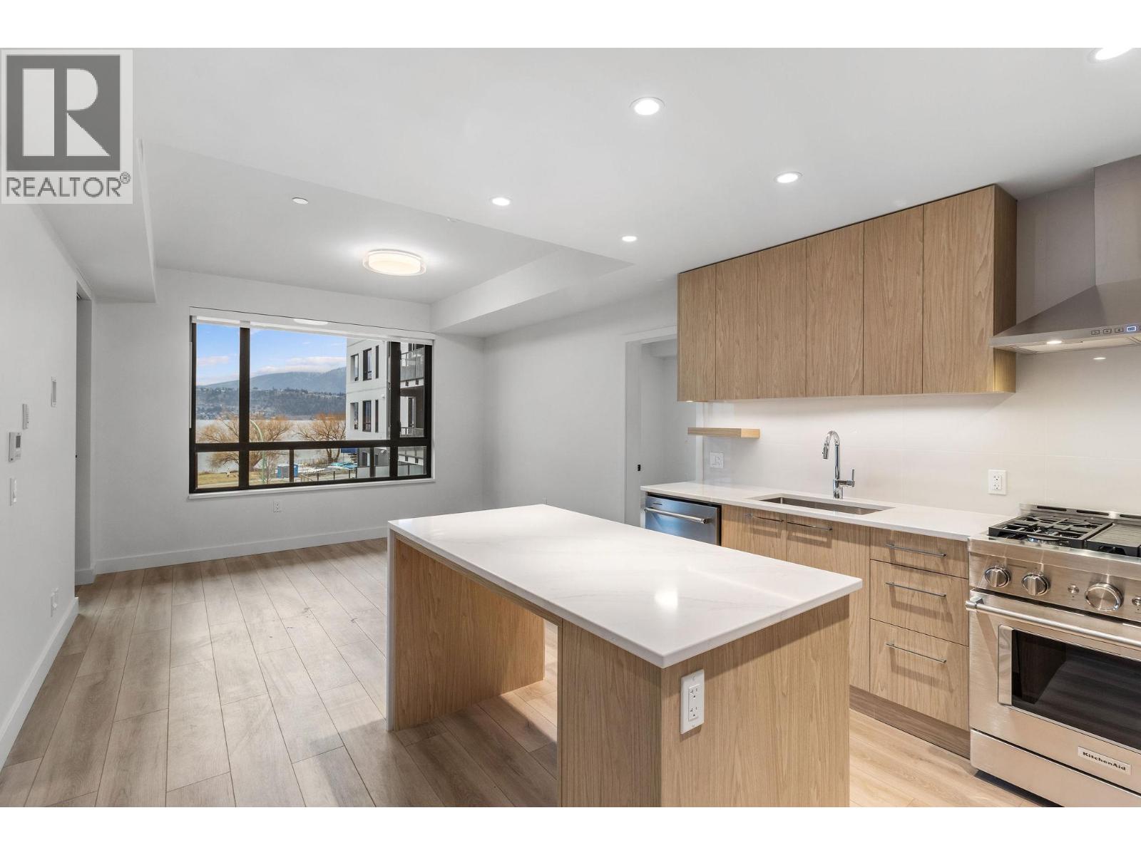 3051 Abbott Street Unit# 313