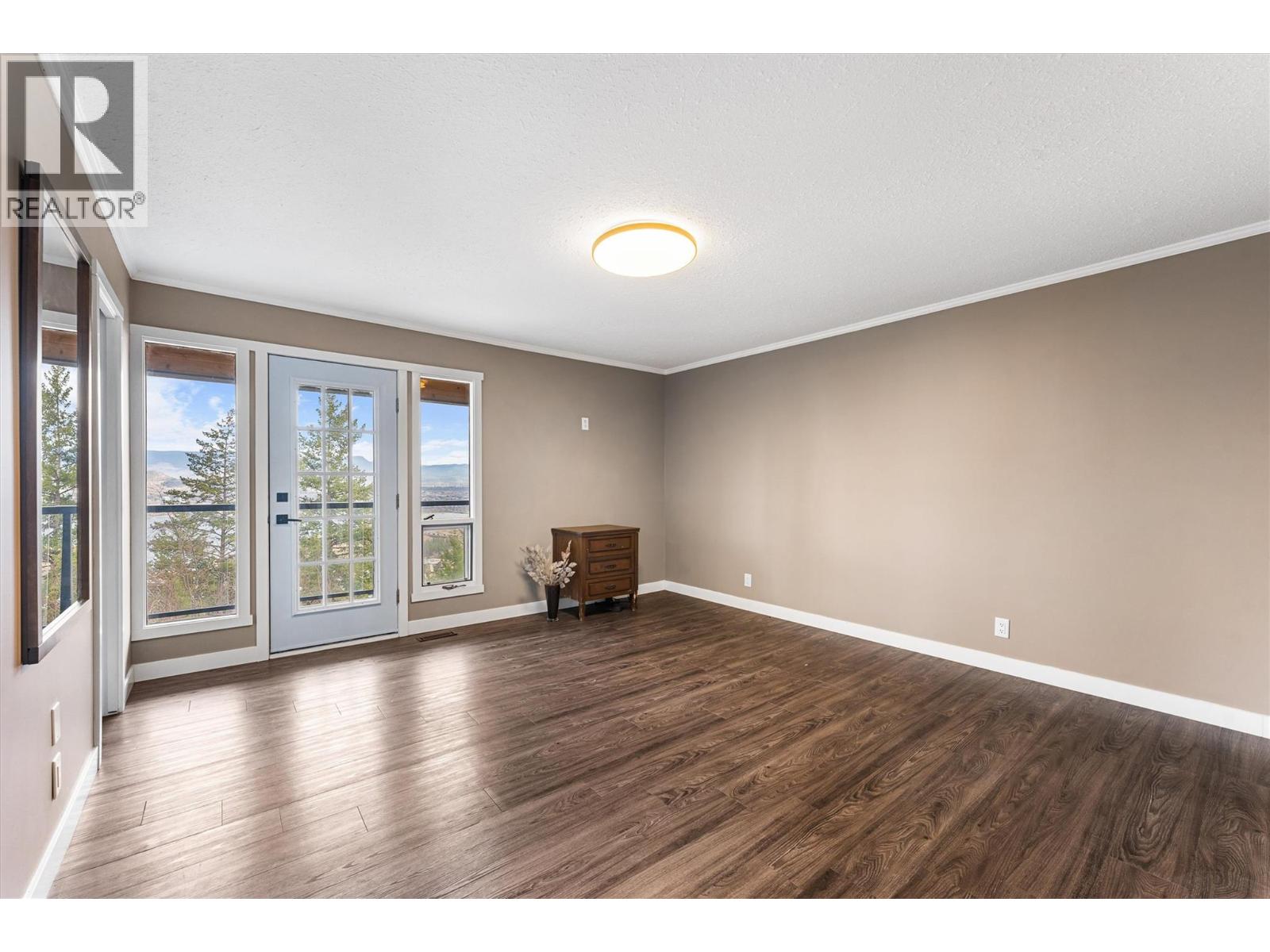 1642 Griffiths Place