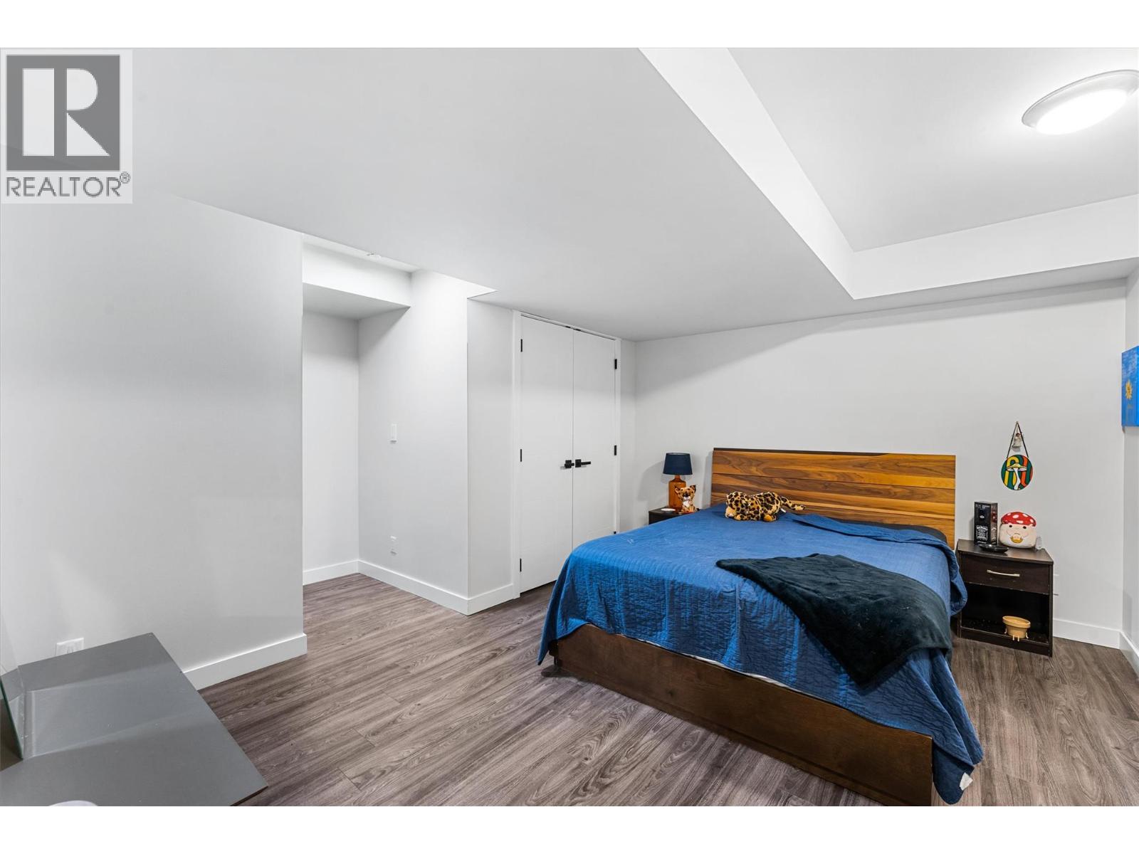 1642 Griffiths Place