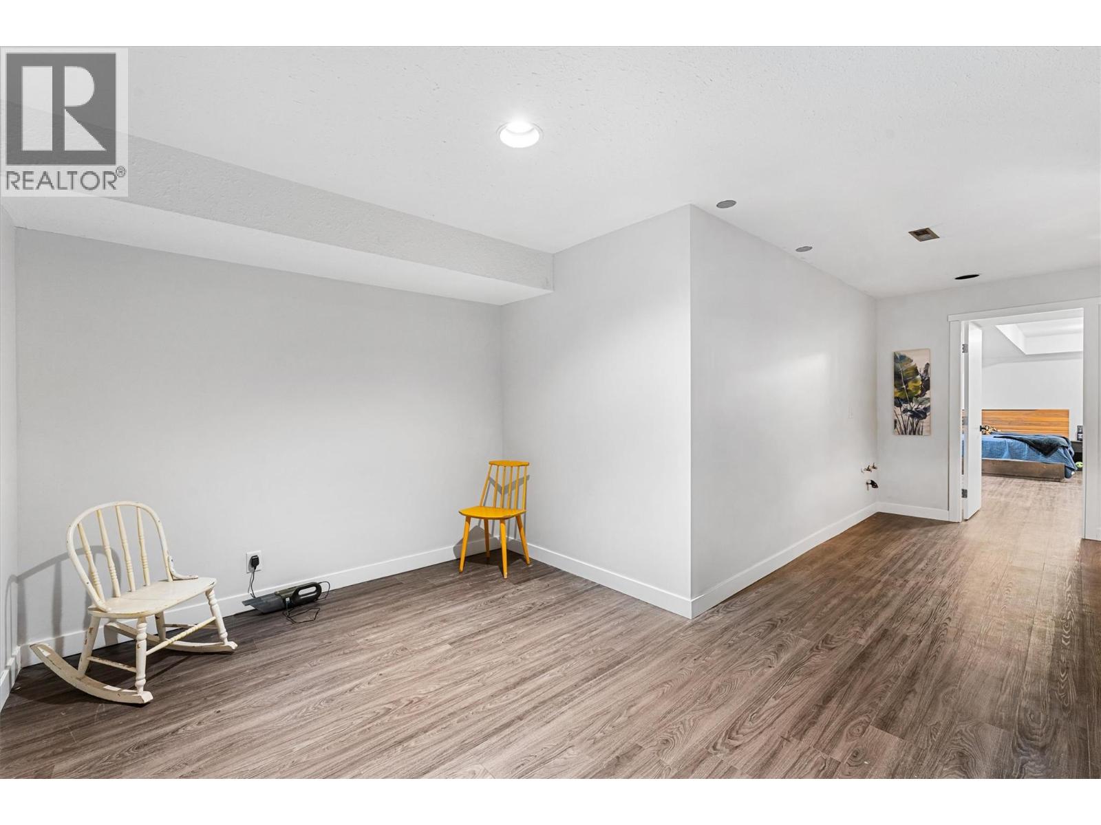 1642 Griffiths Place