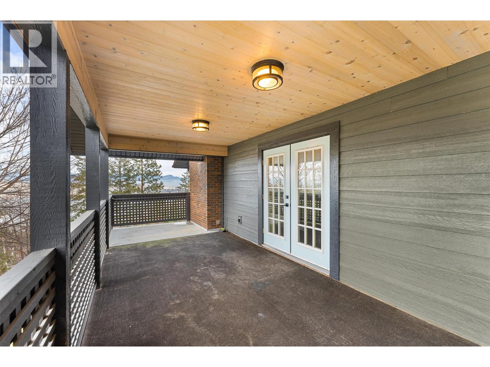 1642 Griffiths Place