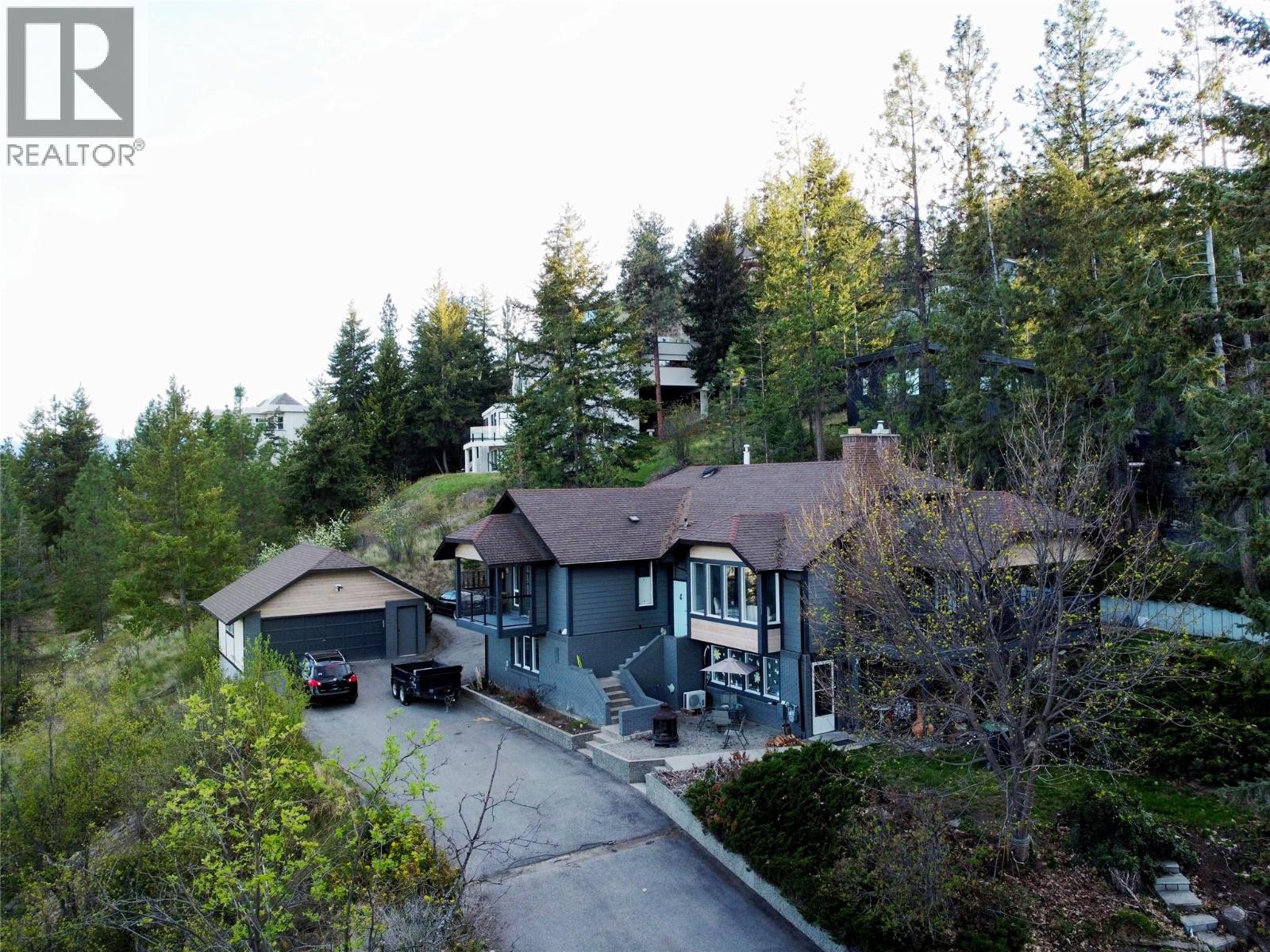 1642 Griffiths Place