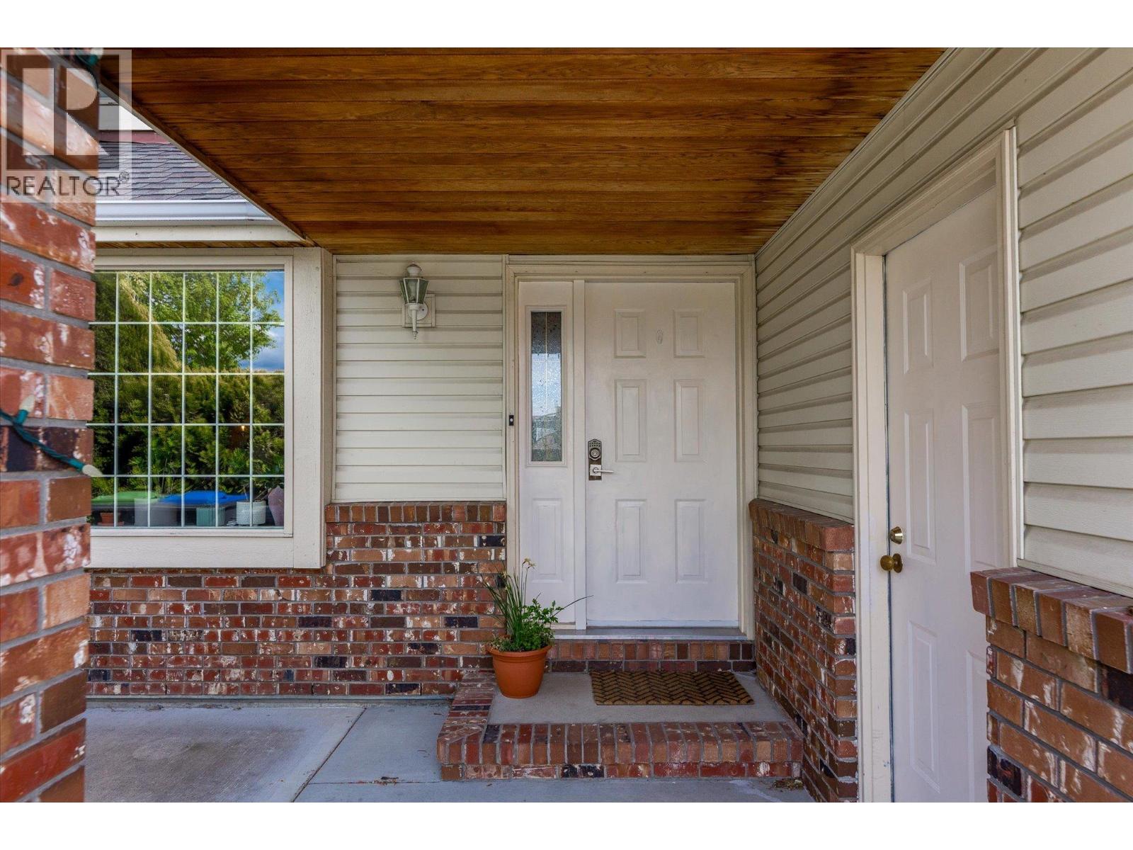 1170 Wintergreen Crescent