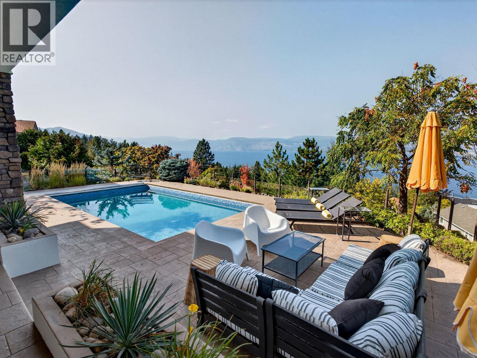 390 Okaview Road