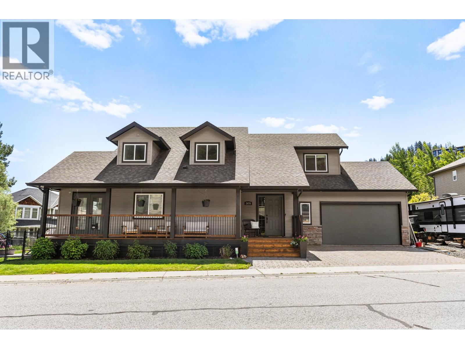 2079 Shelby Crescent